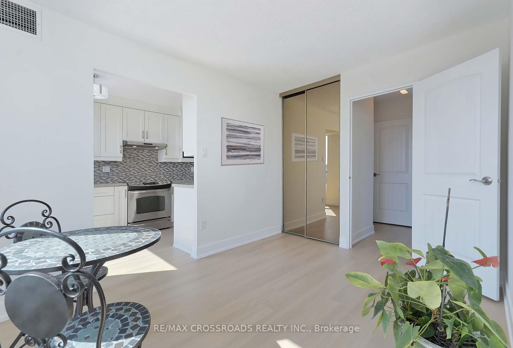 2365 Kennedy Road Unit 910 photo 23