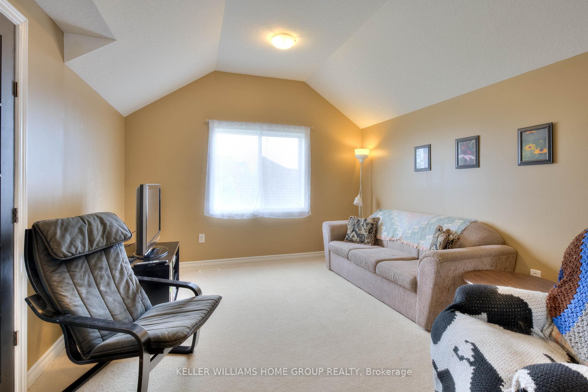 70 Laughland Lane photo 31