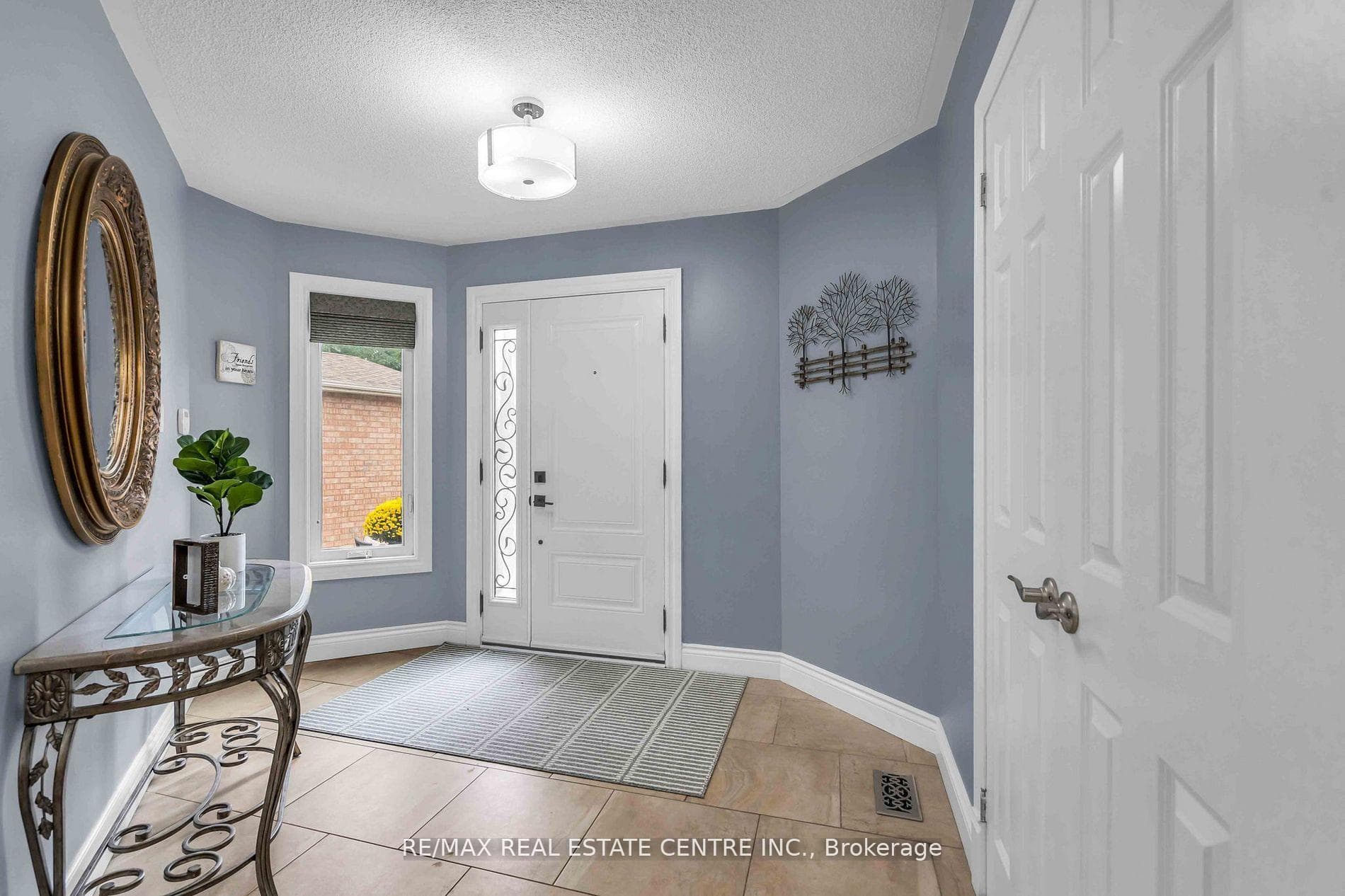 5 Cornerstone Court photo 3