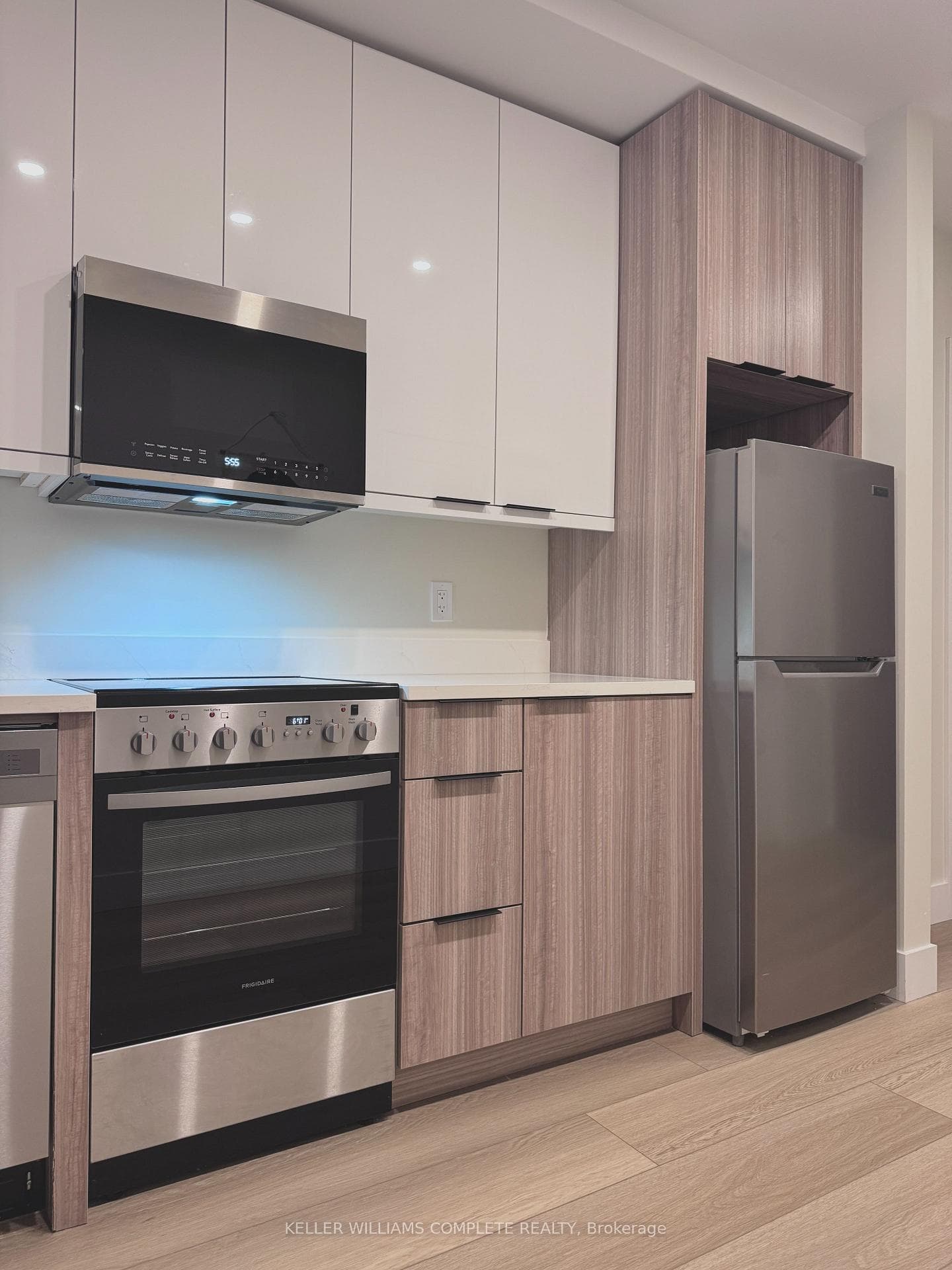 STAINLESS STEEL APPLIANCES