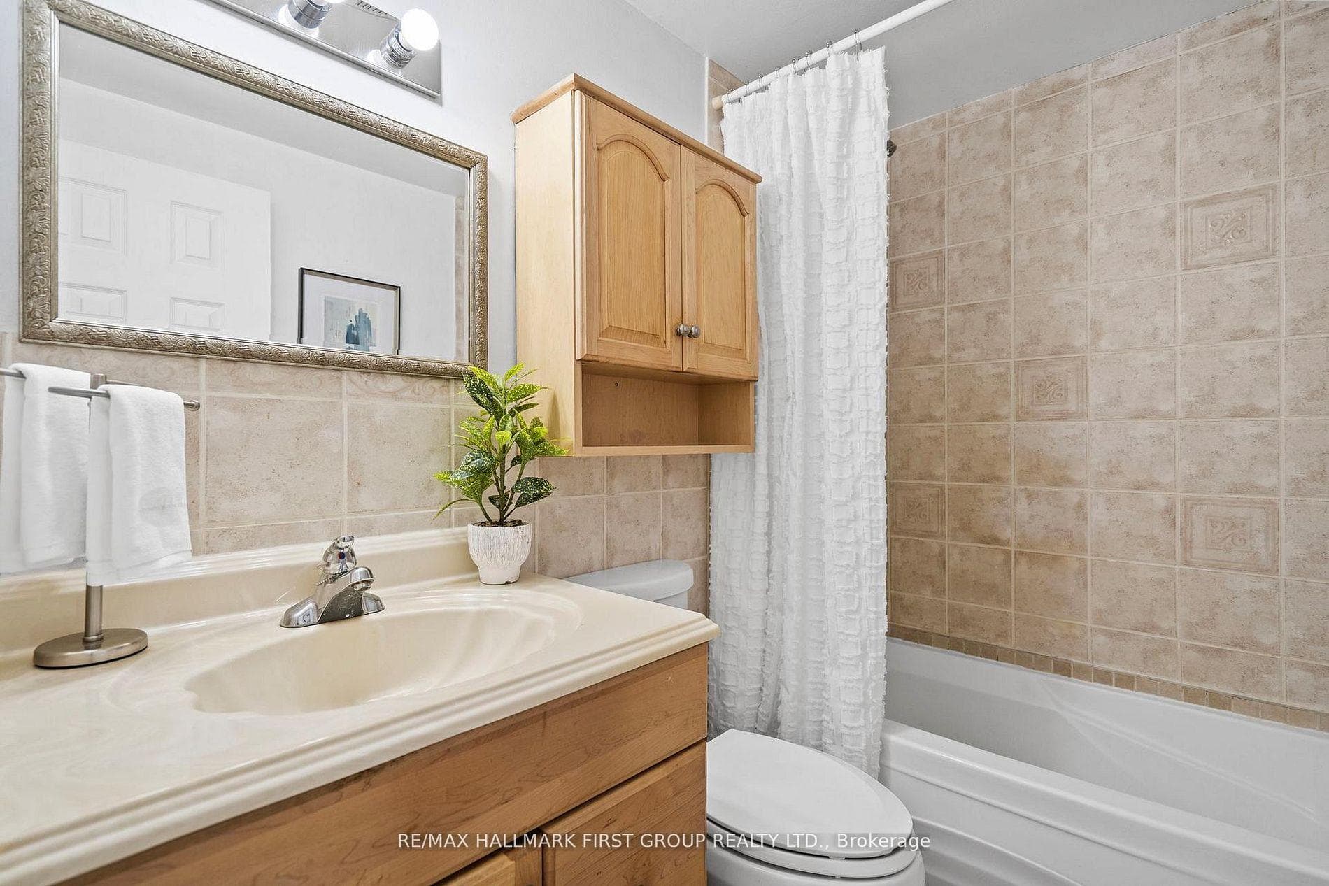 543 Dorchester Drive photo 20
