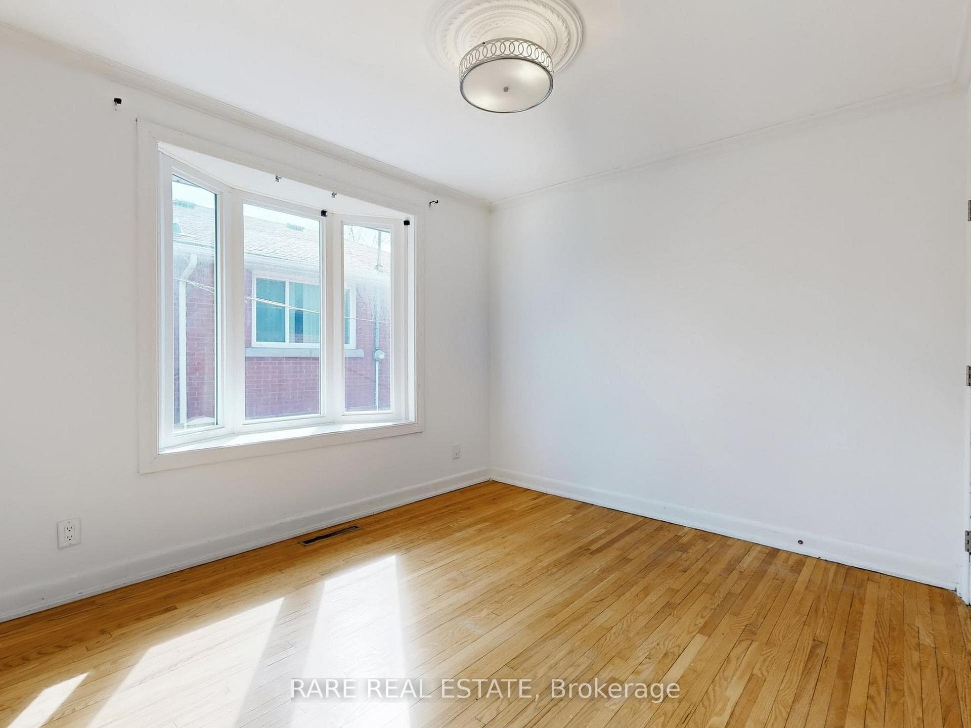 359 East 42nd Street Unit Main photo 17