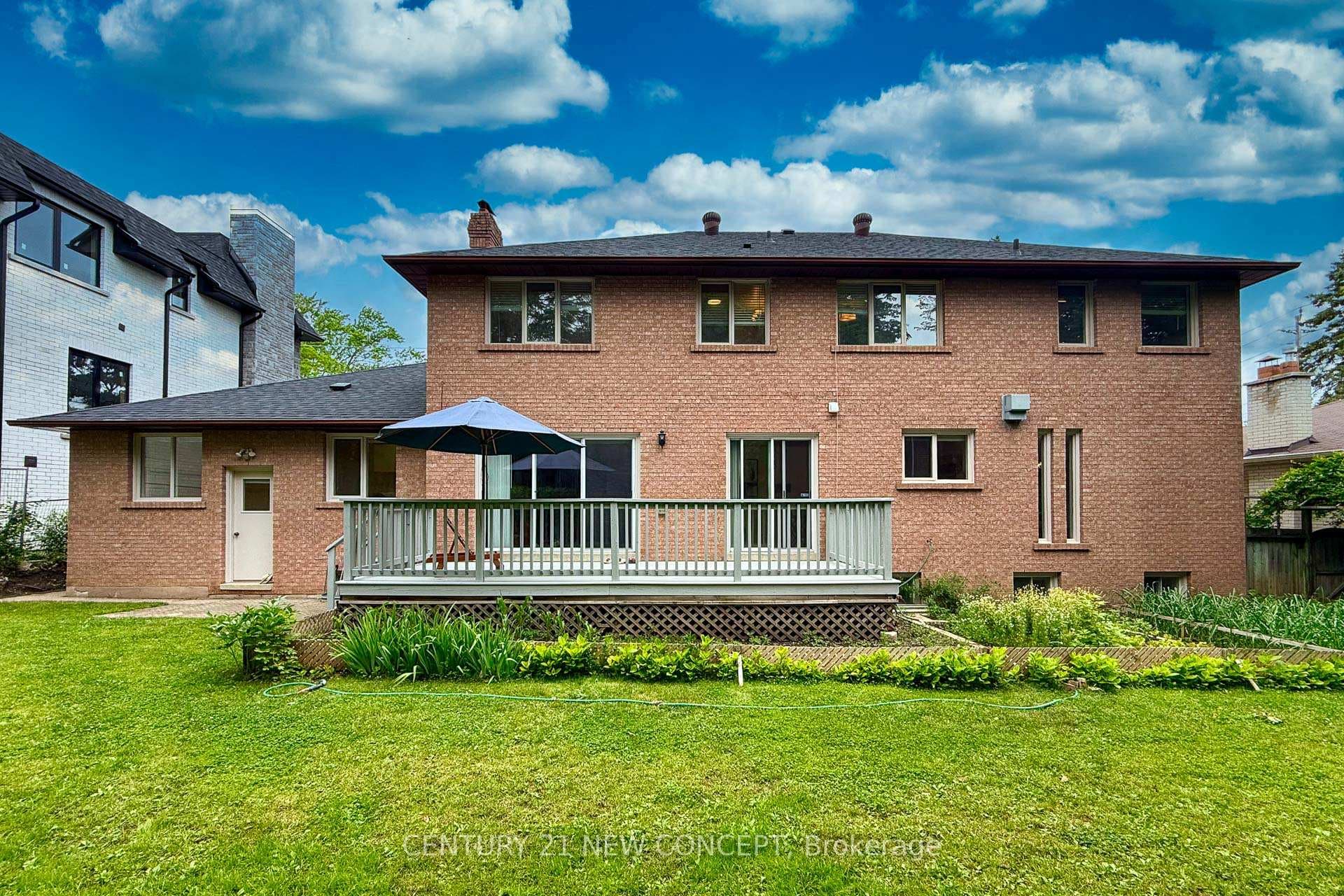 351 Byng Avenue photo 41