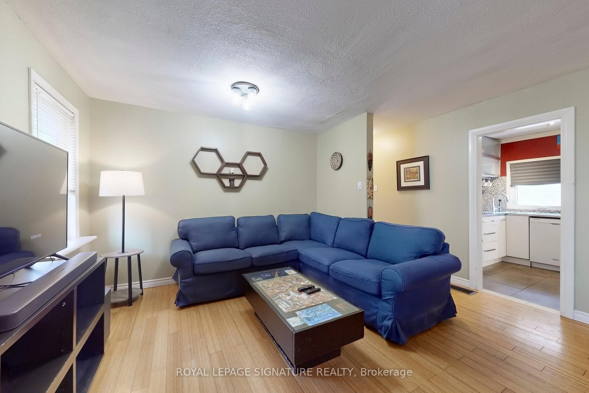 871 Tenth Street photo 4