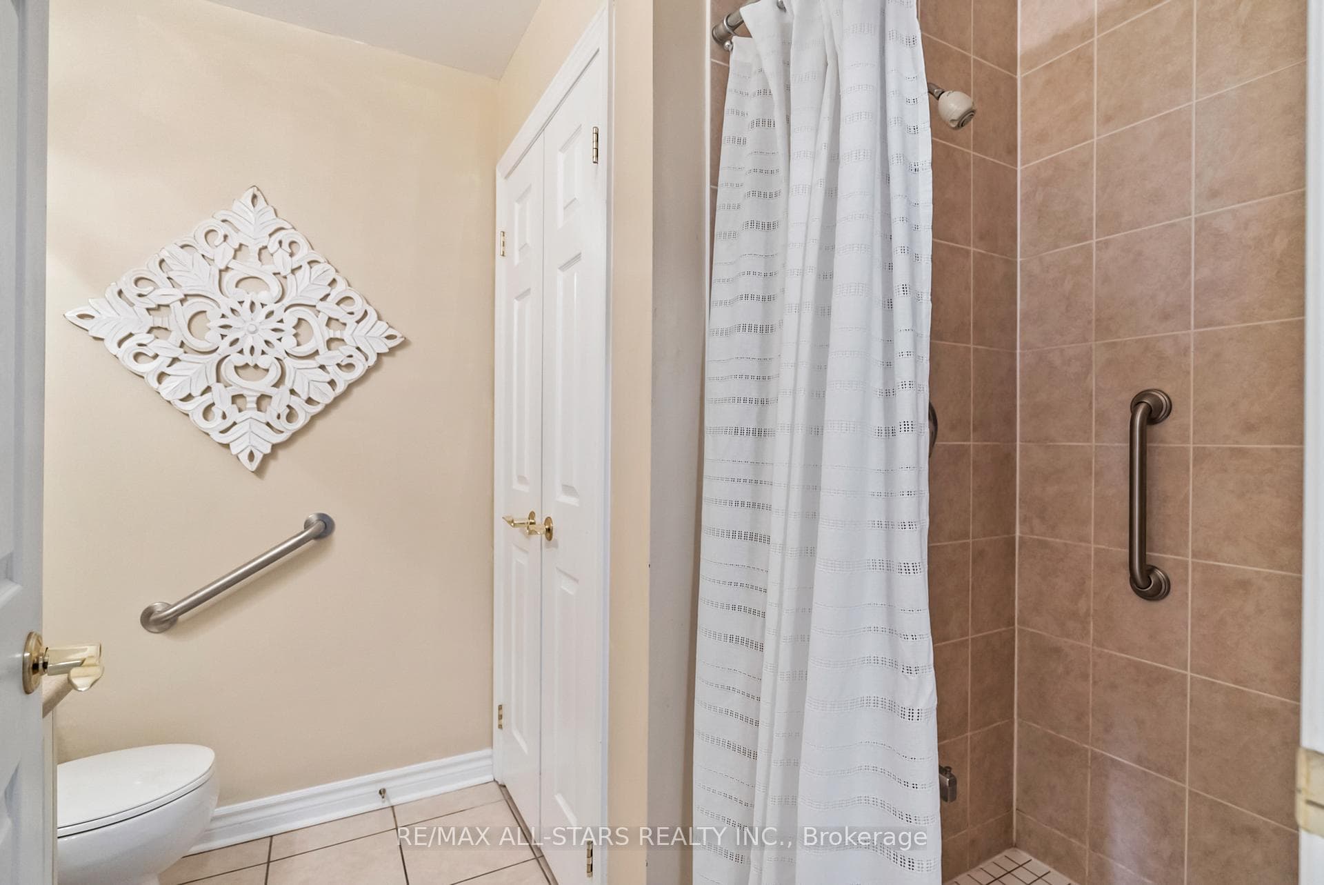 22 James Hill Court Unit 310 photo 9