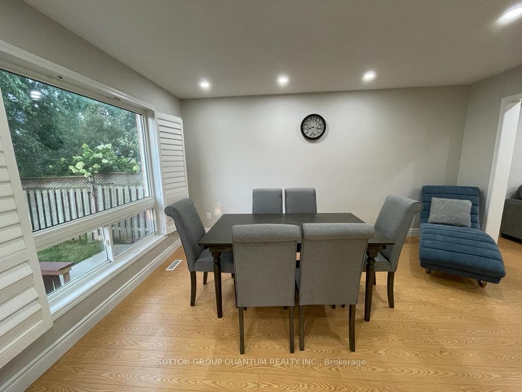239 Brisdale Drive Unit Upper photo 15