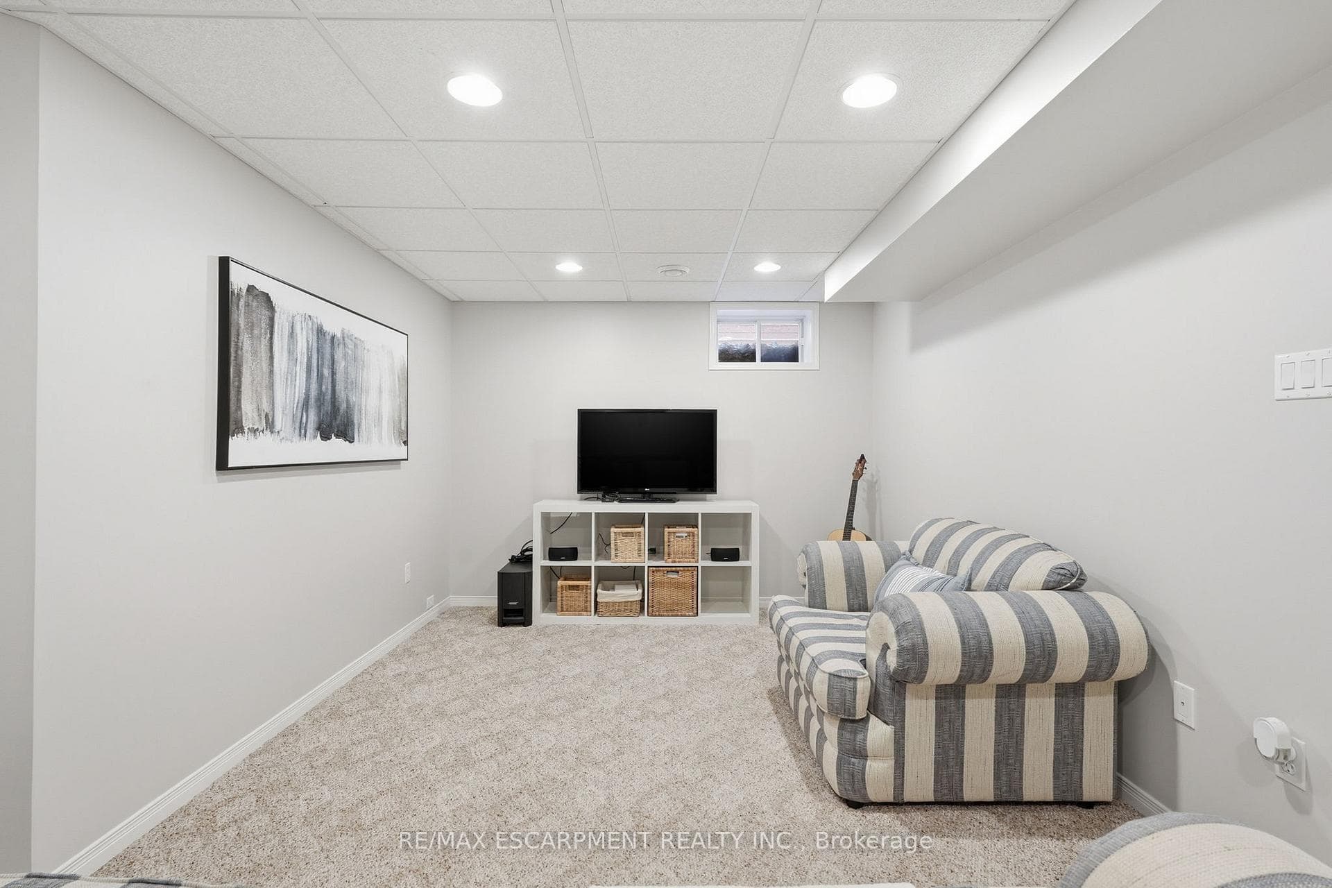 85 Heritage Drive photo 36