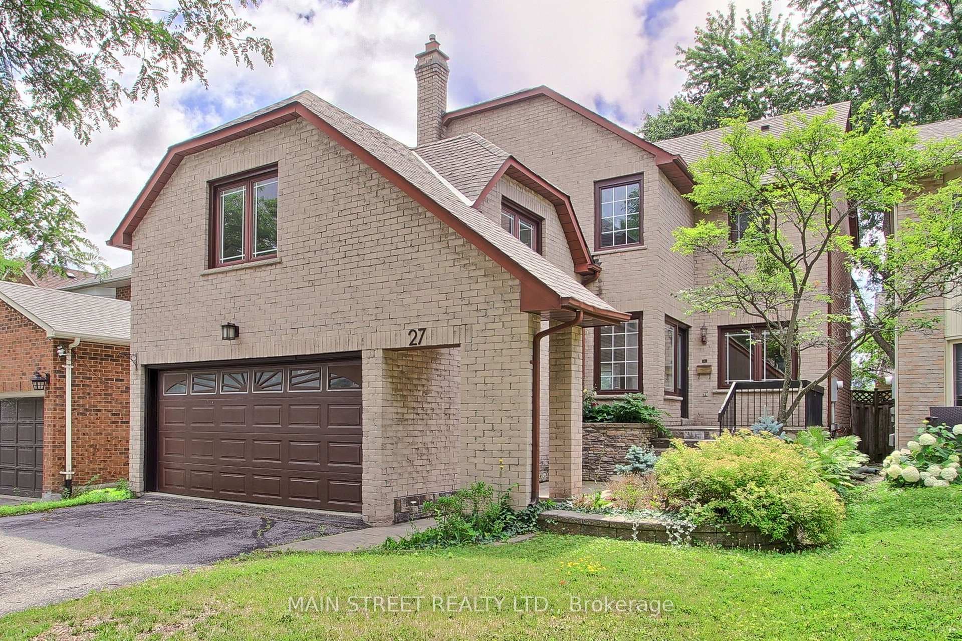 27 Murdock Avenue photo 1