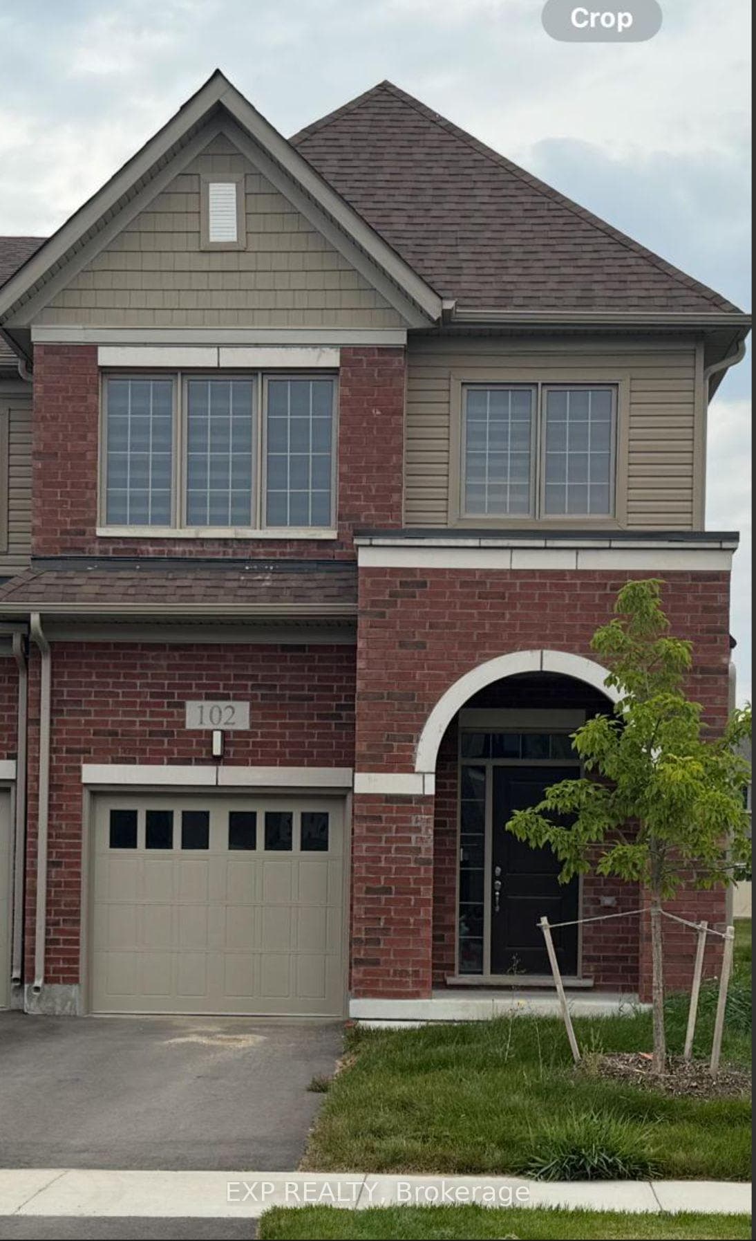 102 Waters Way photo 1