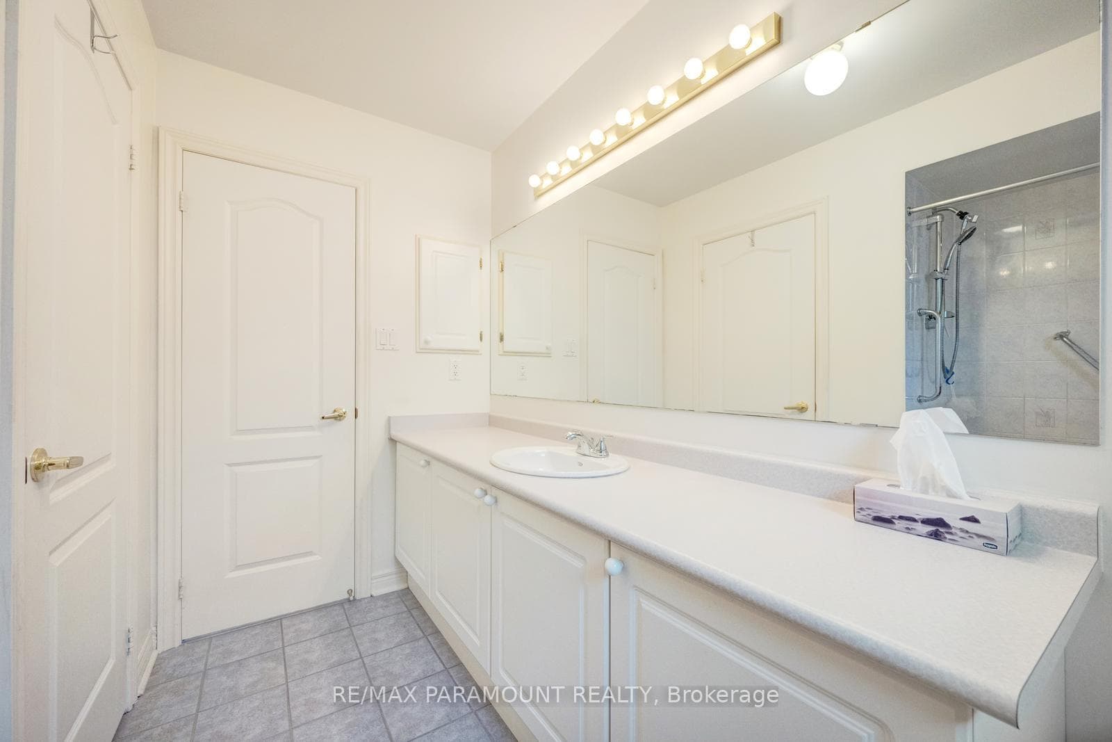 6407 Ormindale Way photo 32
