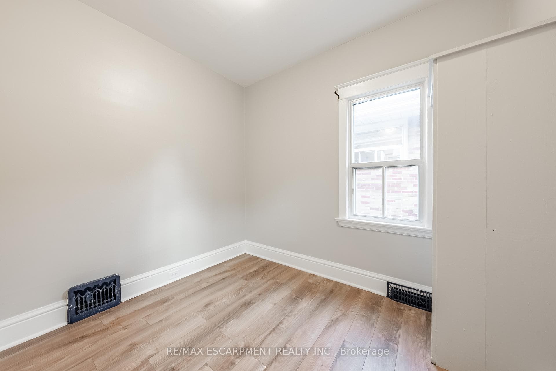 16 Tragina Avenue photo 20