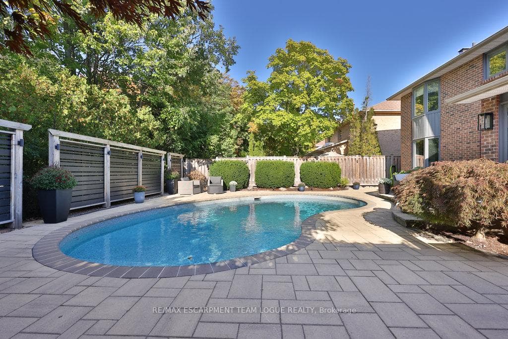 1215 Rushbrooke Drive photo 45