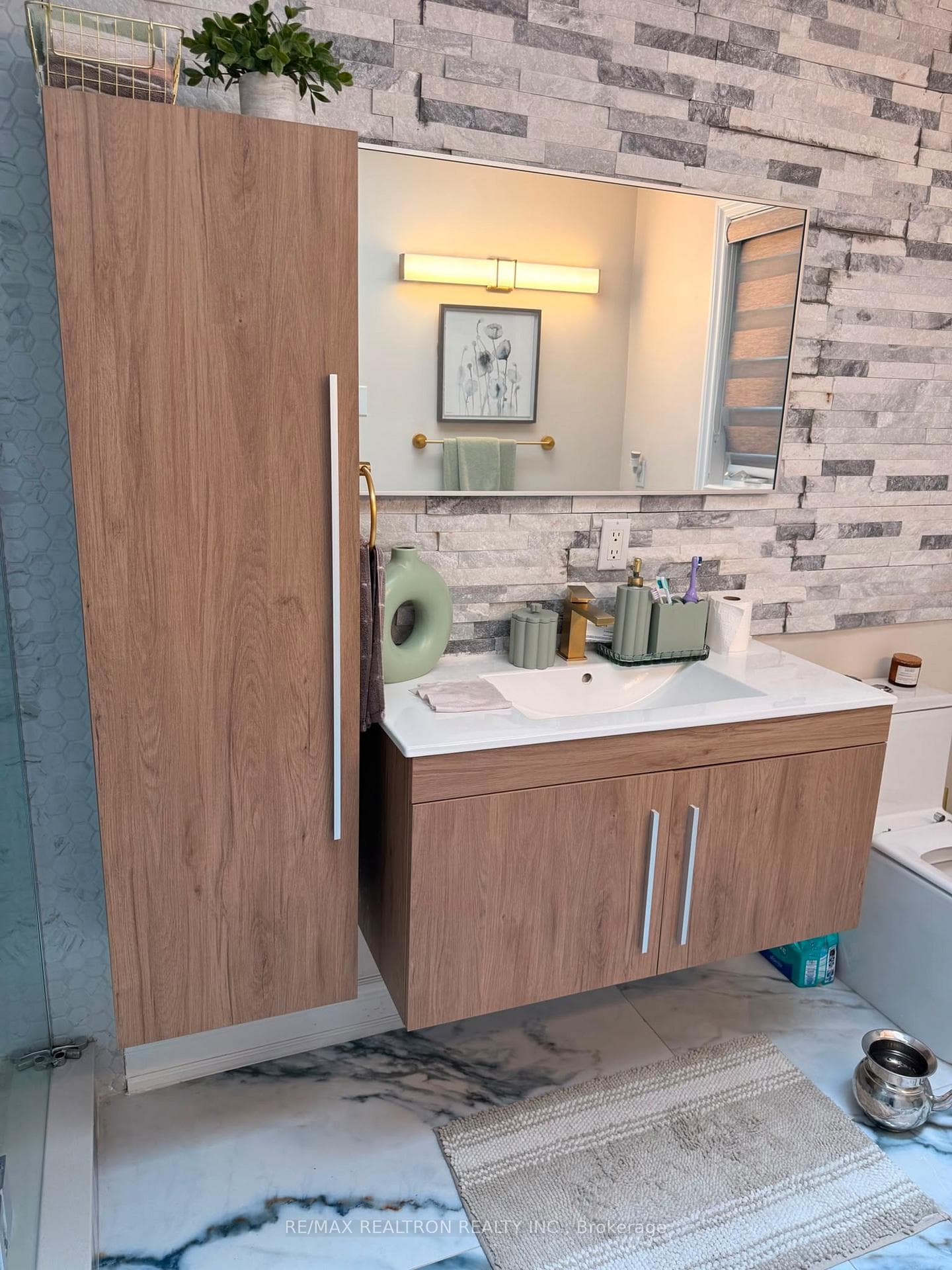 119 Elizabeth Street photo 15