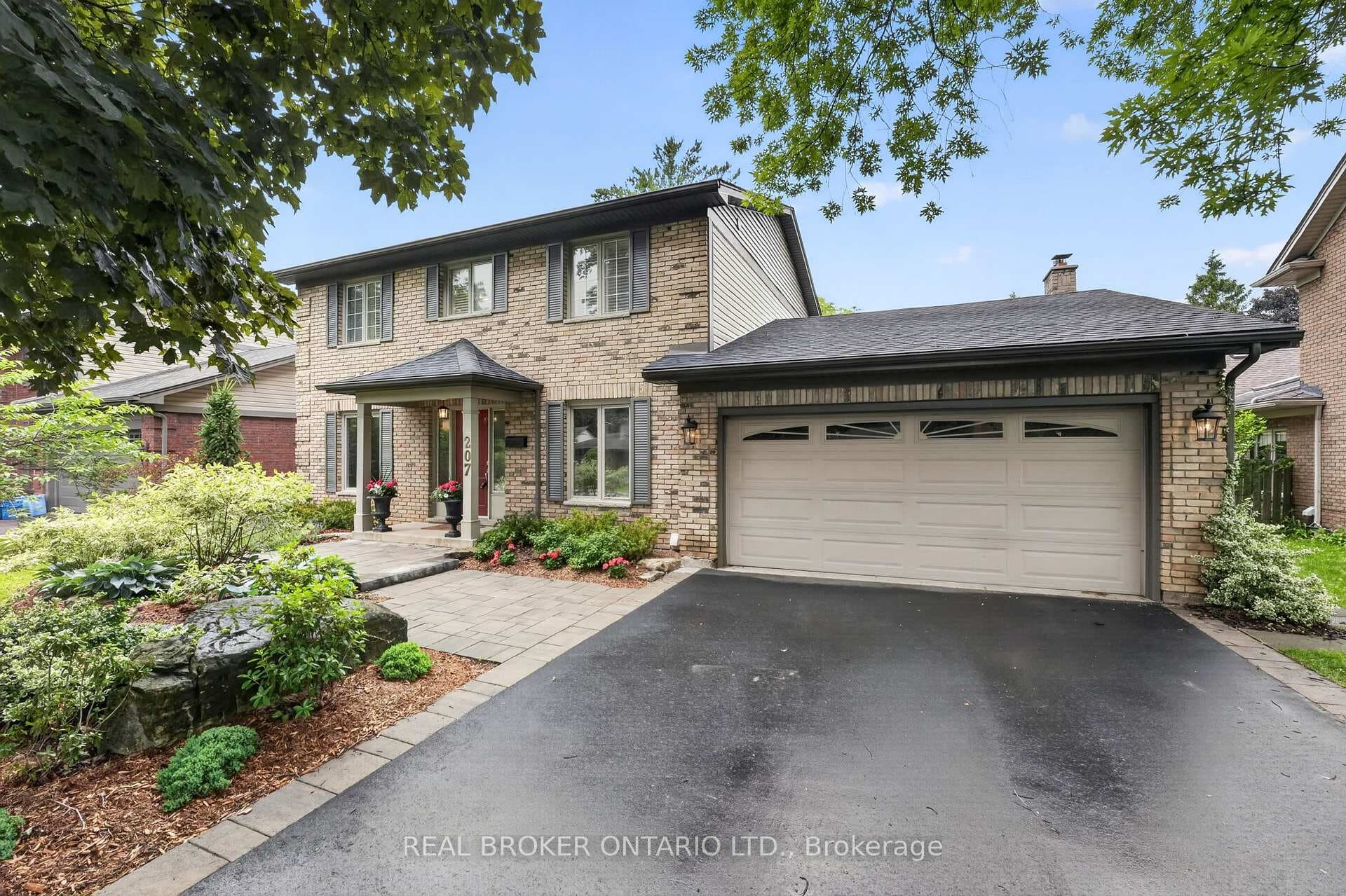 207 Longfield Crescent photo 7