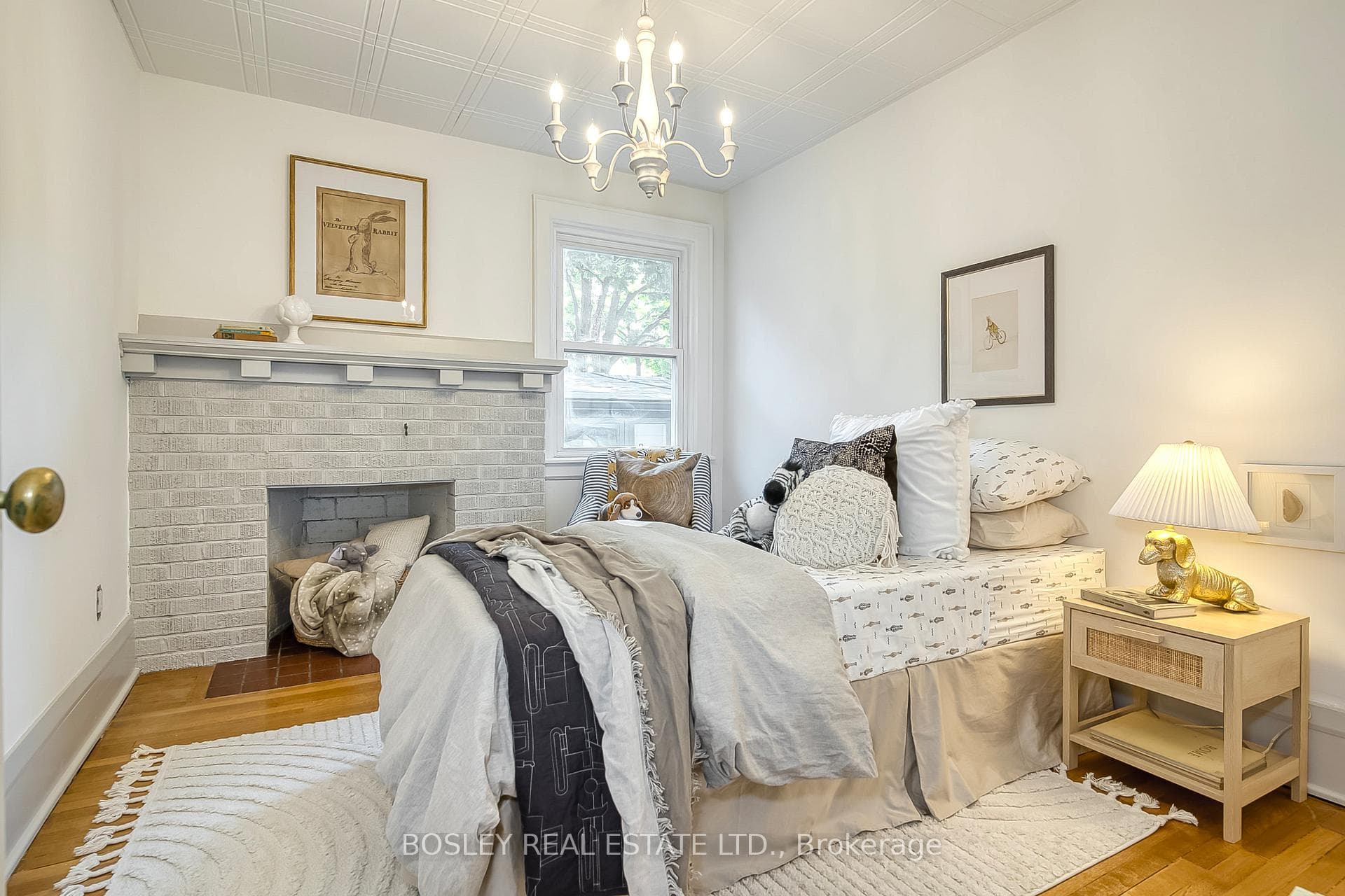 76 Evans Avenue photo 21