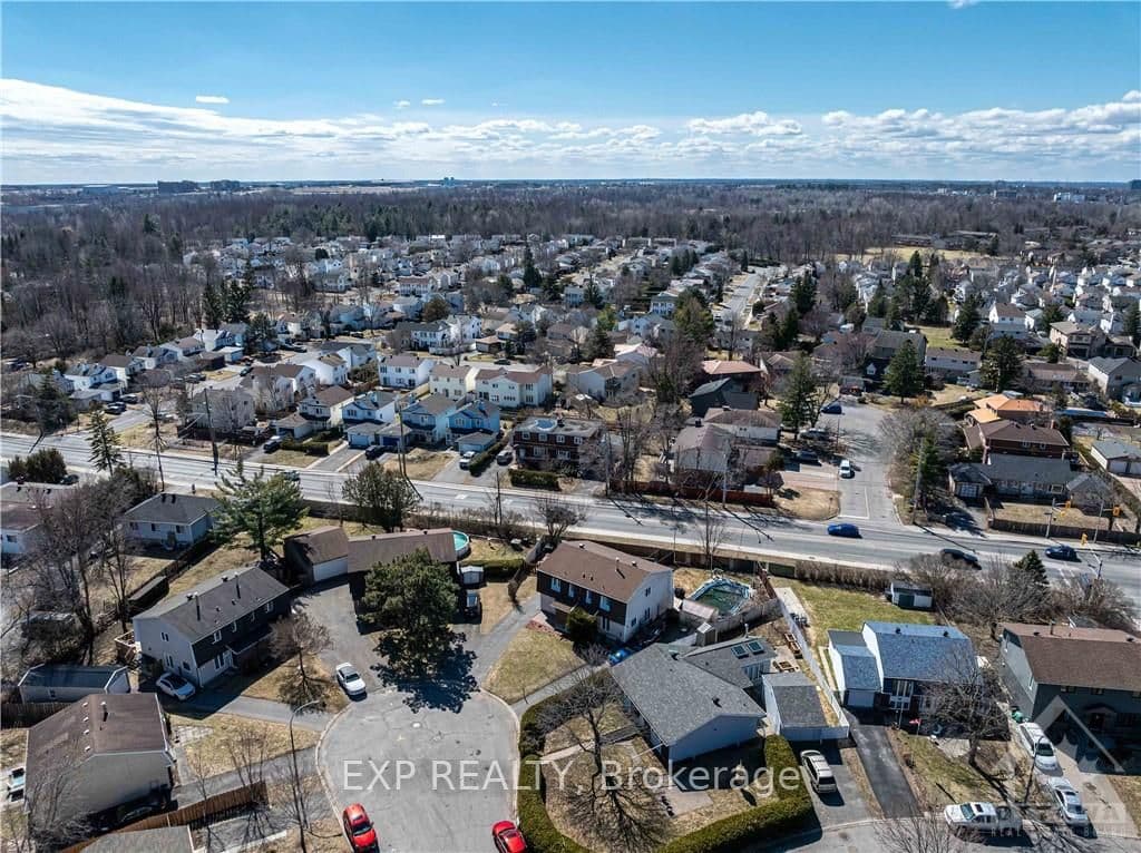 3043 MANNERING Court photo 30