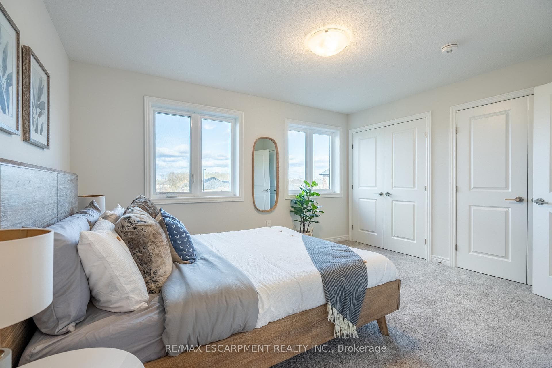 2620 Binbrook Road Unit 208 photo 31