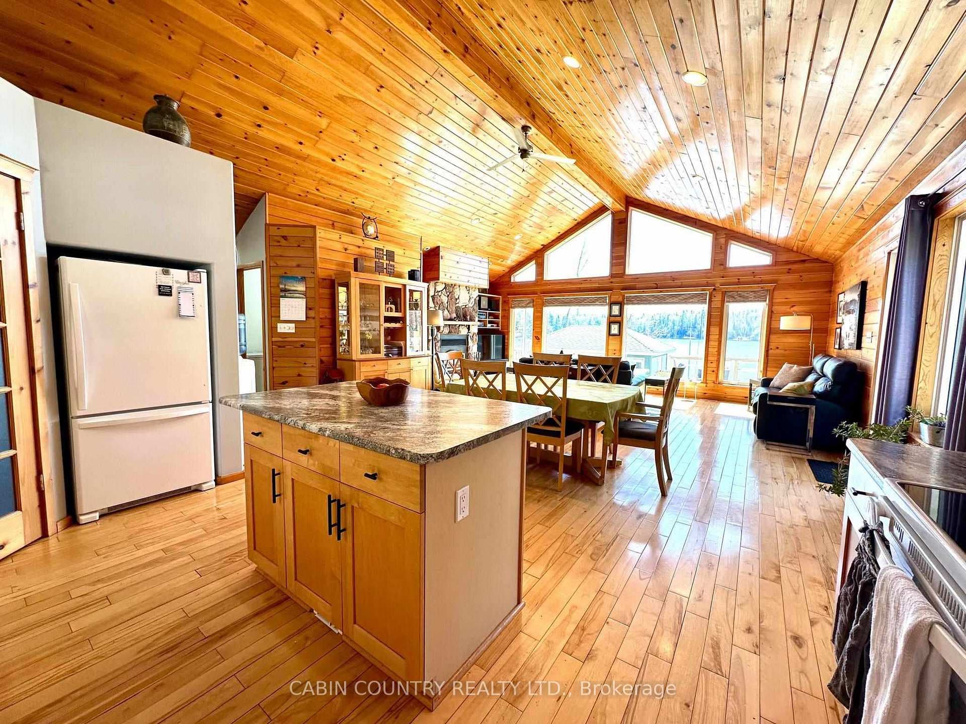 2-53 Poplar Bay photo 19