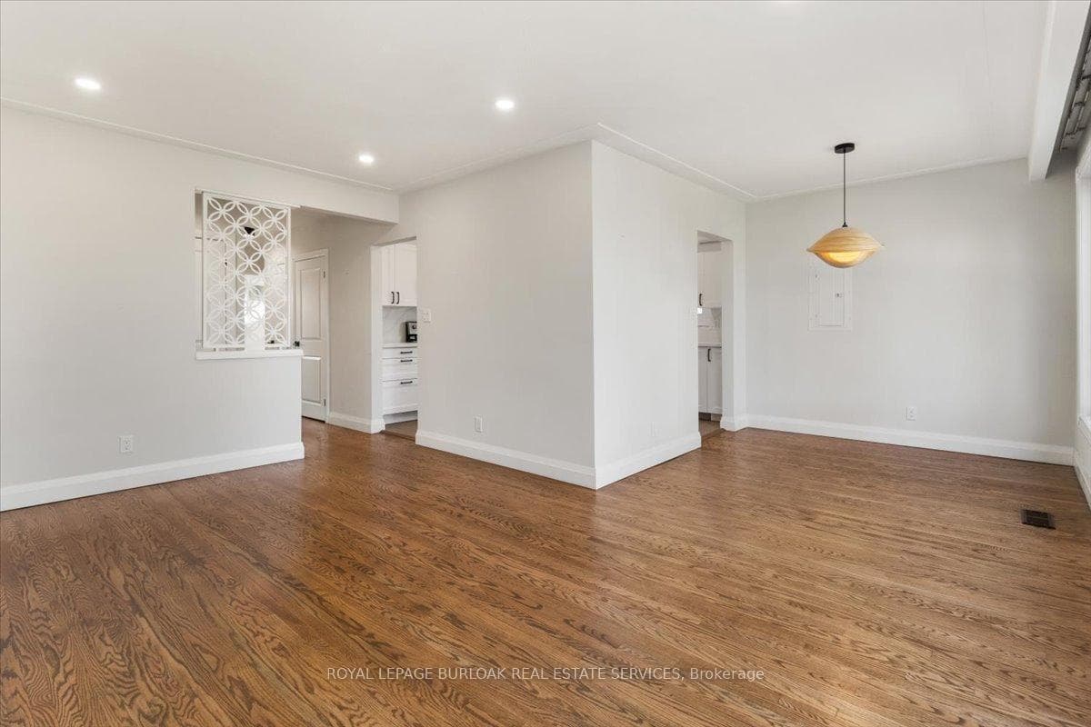 185 Mohawk Road Unit Main photo 8