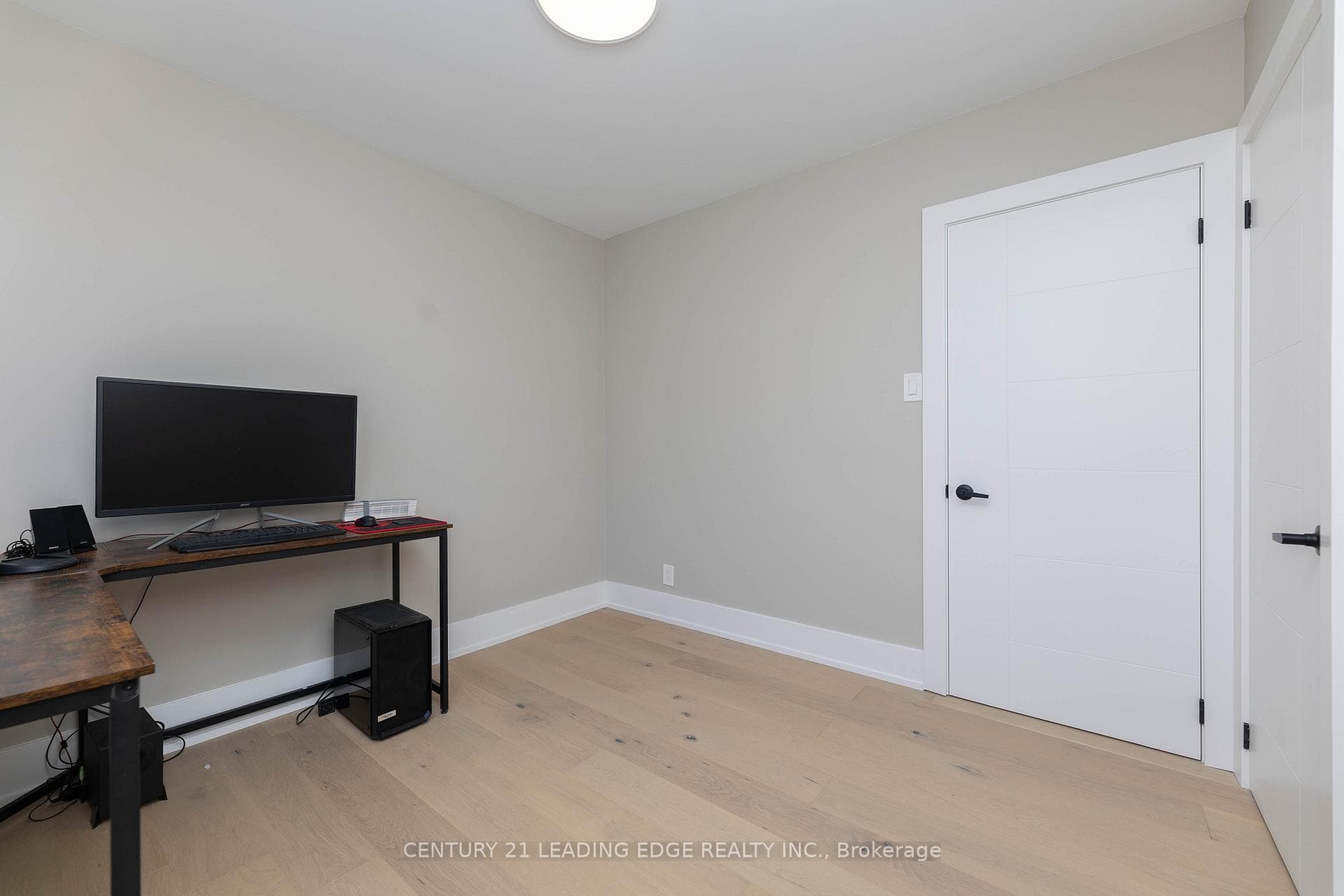 36 Dovehouse Avenue photo 17