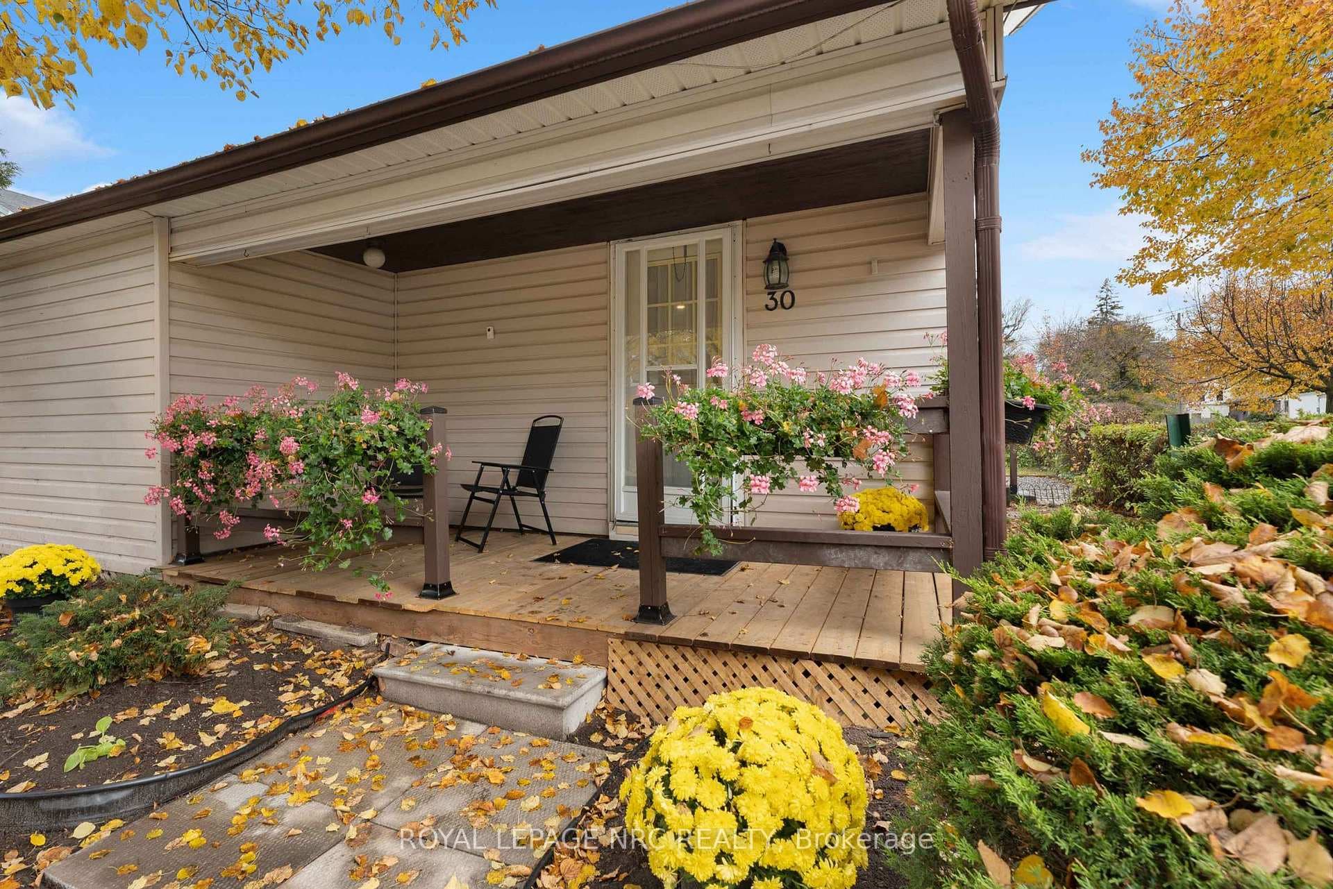 30 Dexter Street photo 1