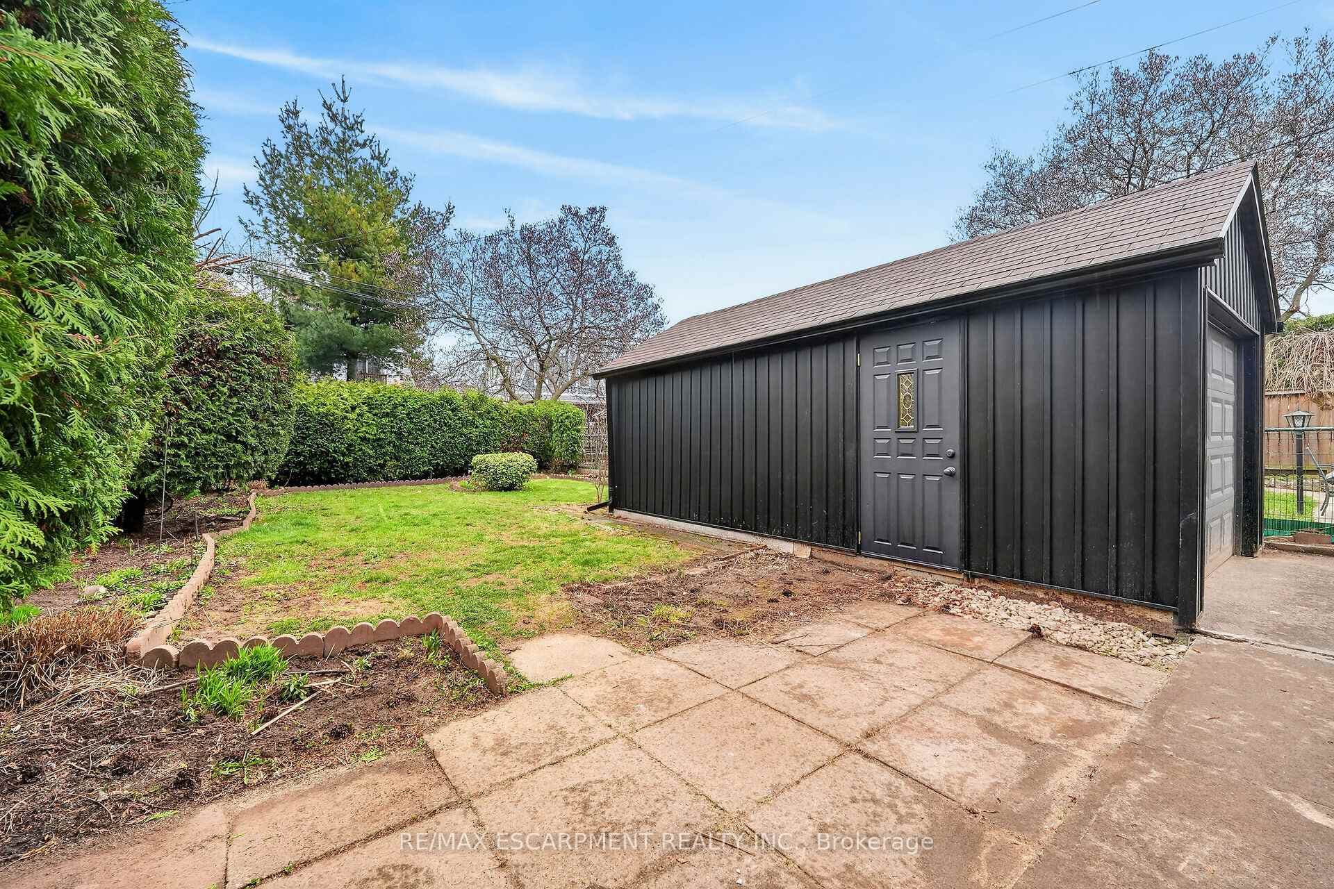 101 Houghton Avenue photo 35