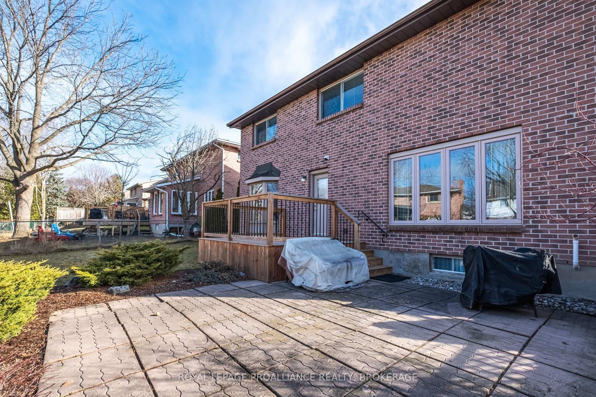 969 Mona Drive photo 7