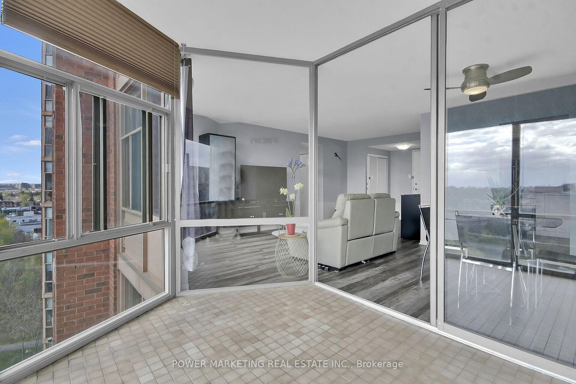 2759 CAROUSEL Crescent Unit 1206 photo 22