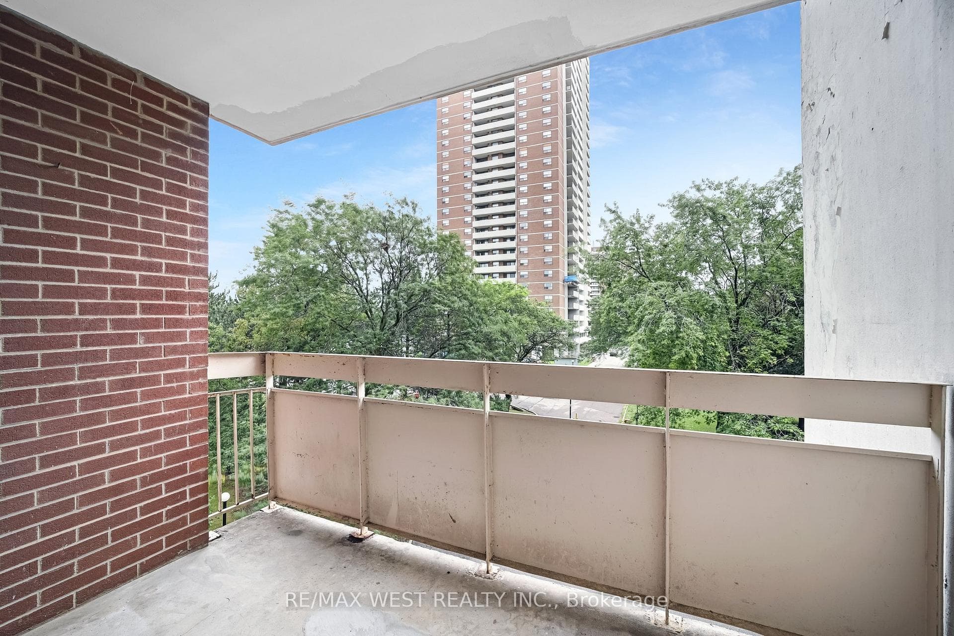 205 Hilda Avenue Unit 406 photo 20