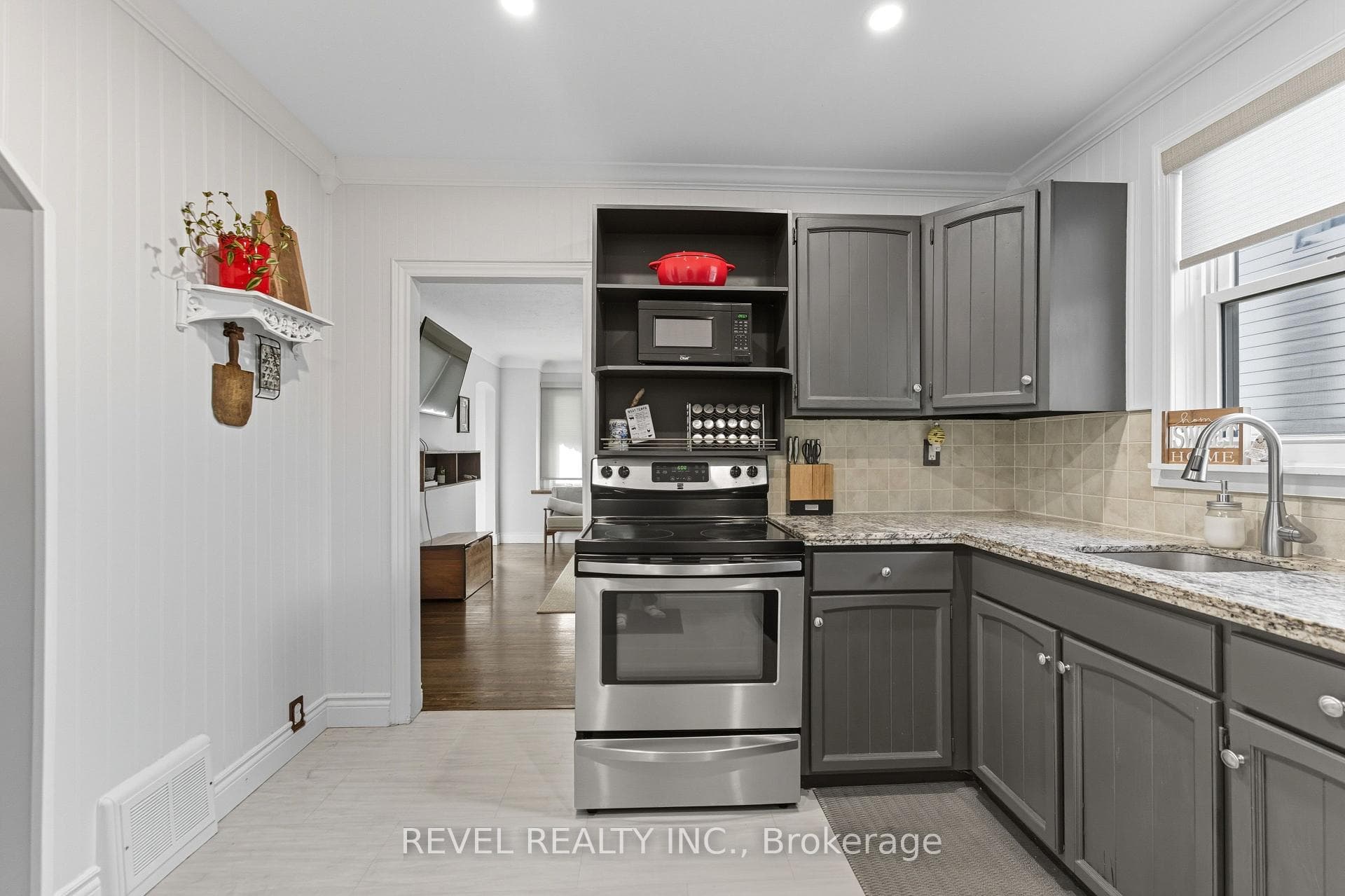 207 Auburn Avenue photo 18