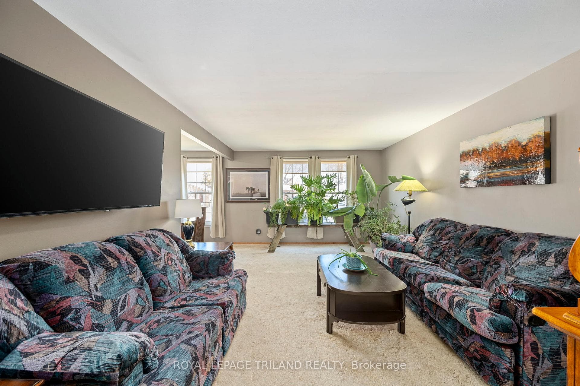 20 Confederation Drive photo 6
