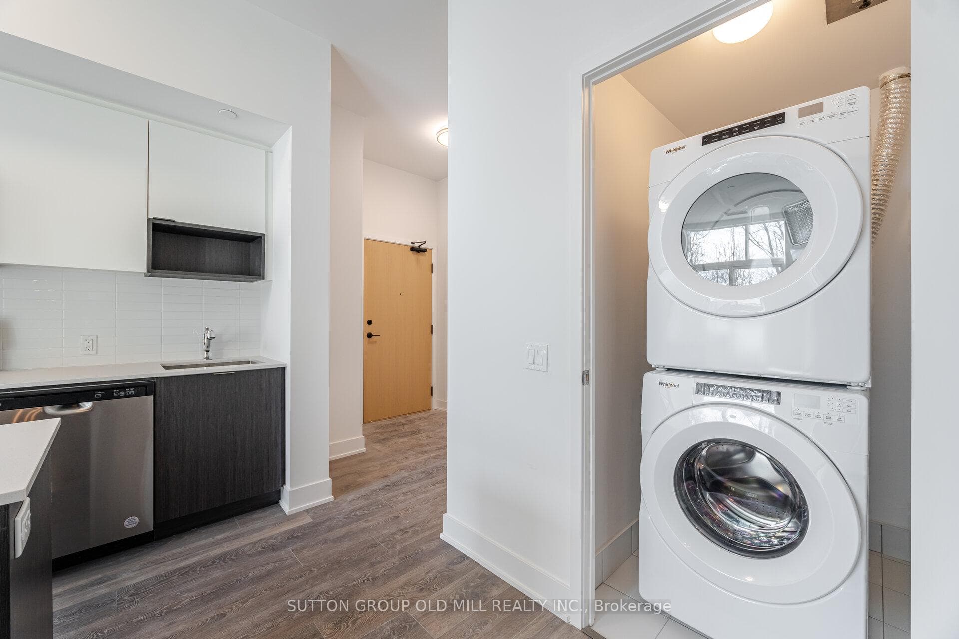 Laundry Closet (with door)