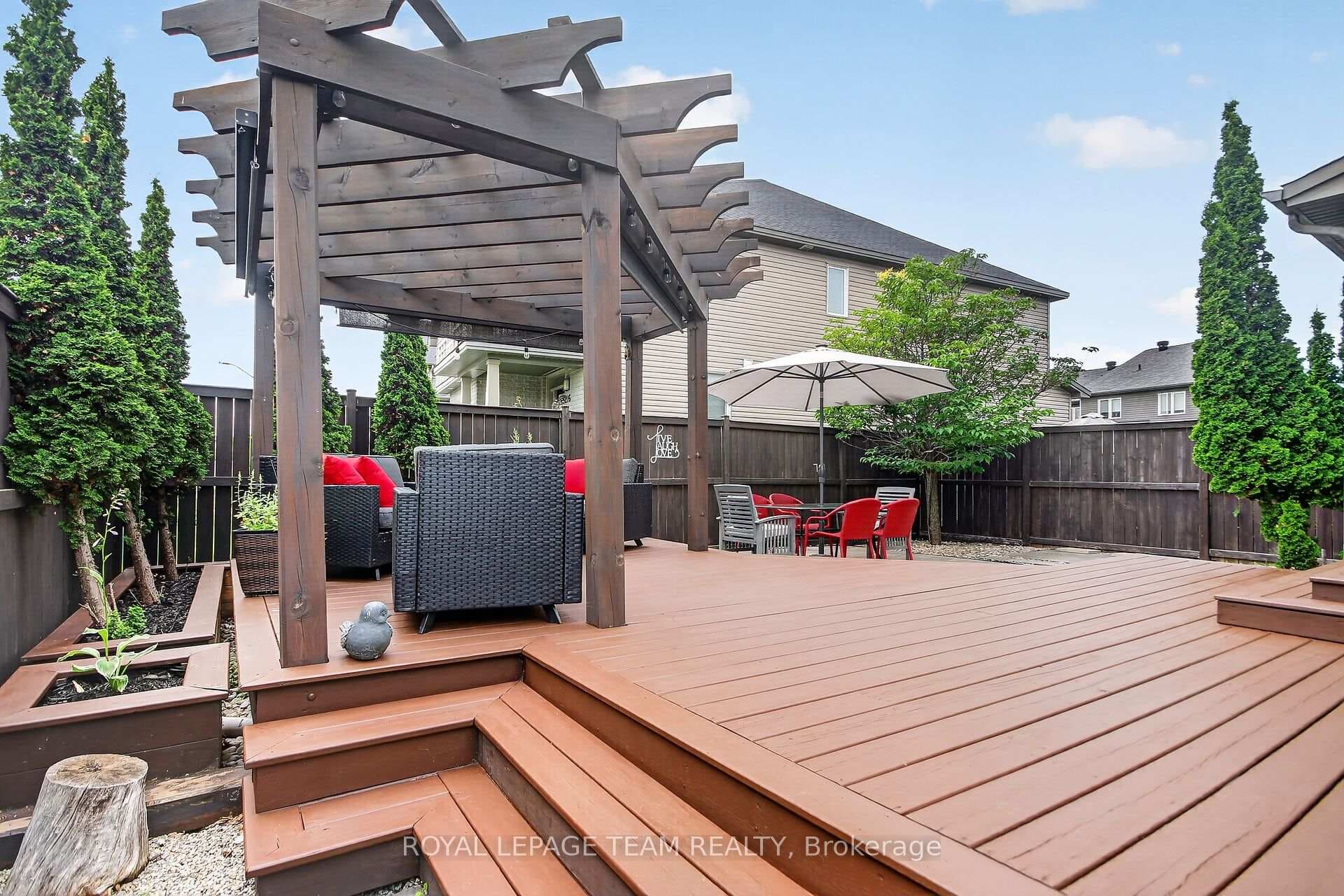 111 Hawkeswood Drive photo 38