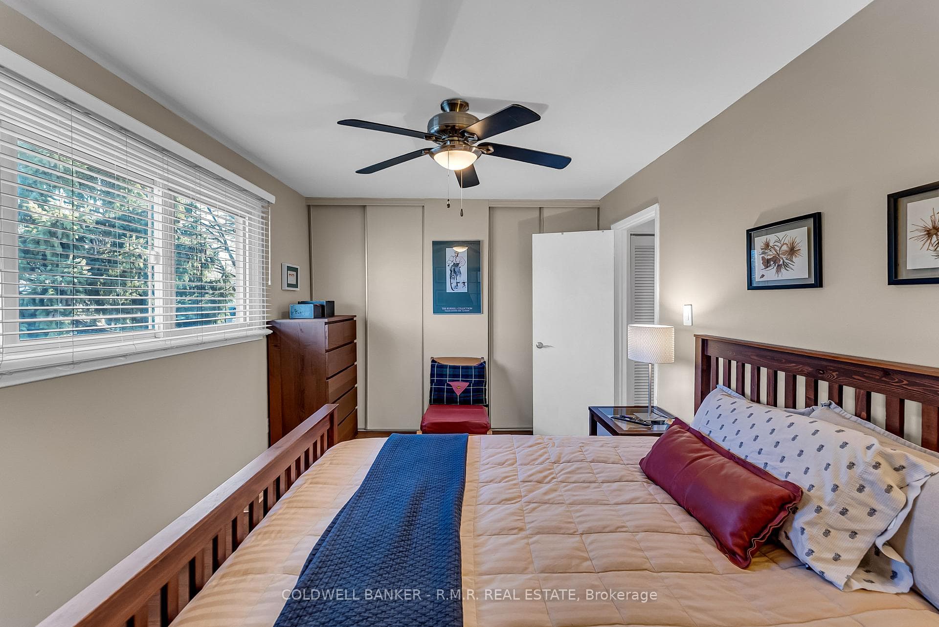 526 Waverly Street photo 24