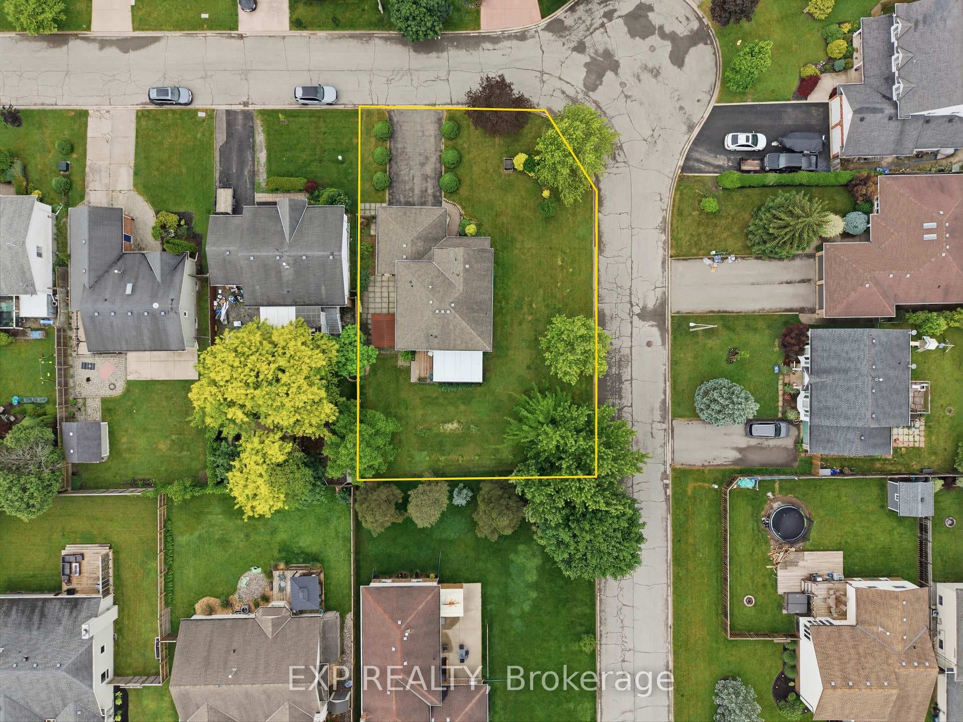 3722 Sussex Lane photo 45