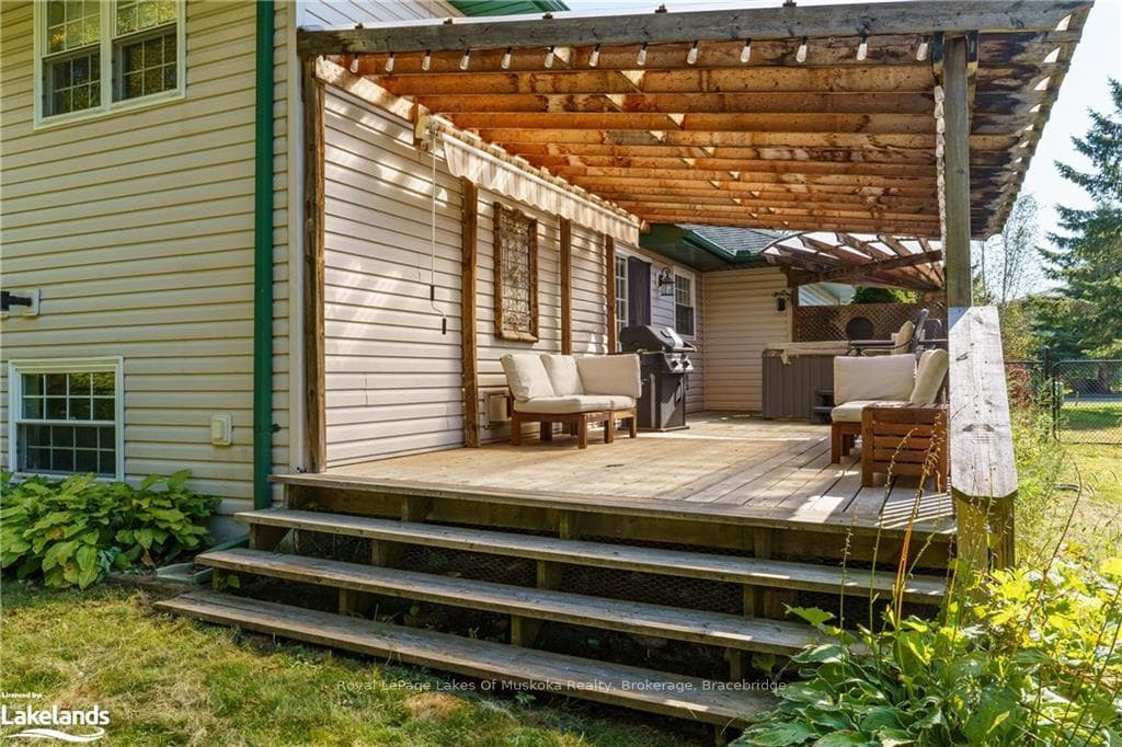 54 KILLDEER Crescent photo 35