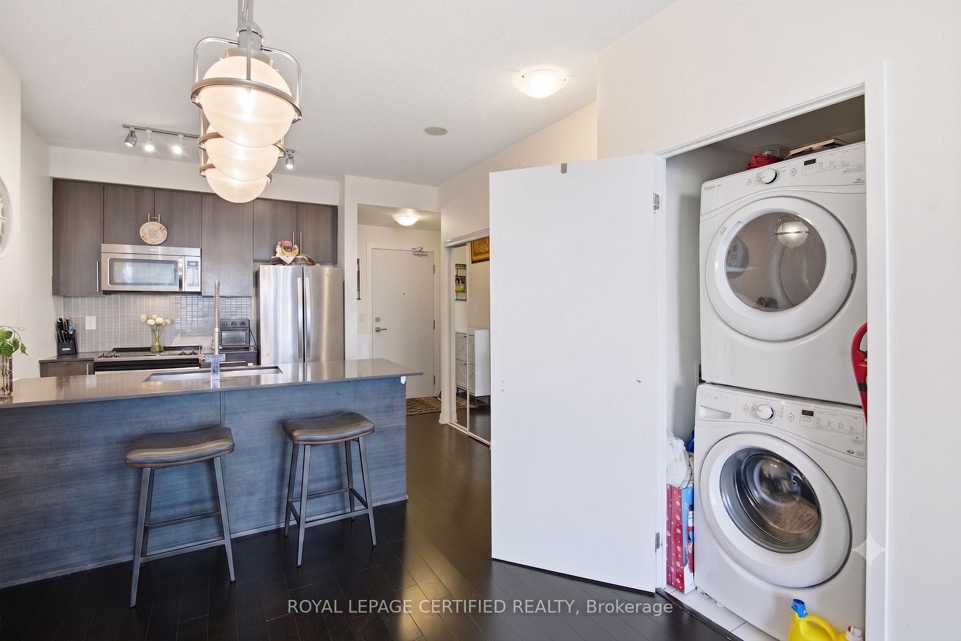 510 Curran Place Unit 808 photo 18