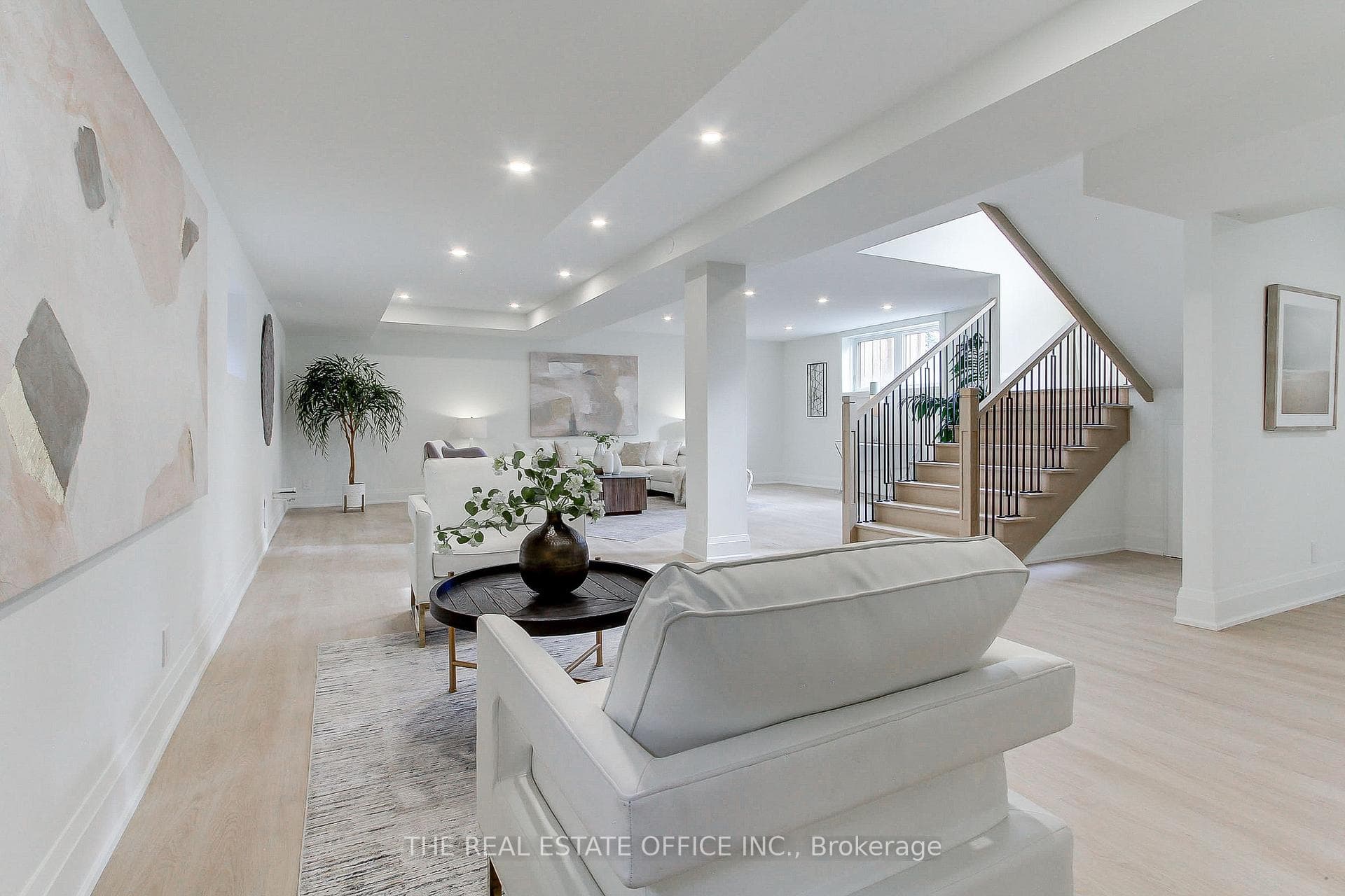 18 Beaverbrook Avenue photo 39