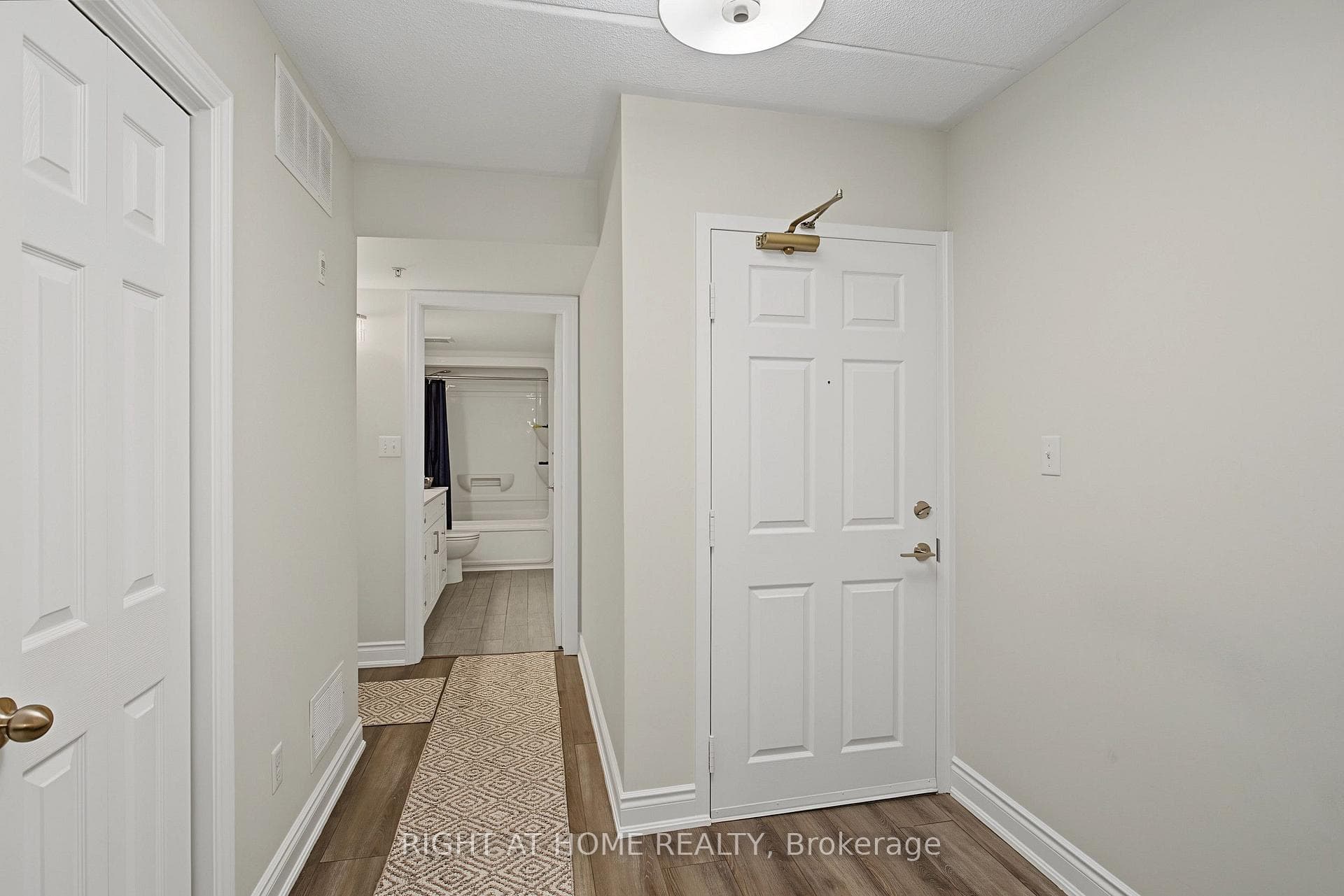 1491 Maple Avenue Unit 111 photo 4