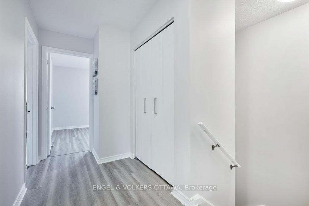 46 Bethune Court photo 17