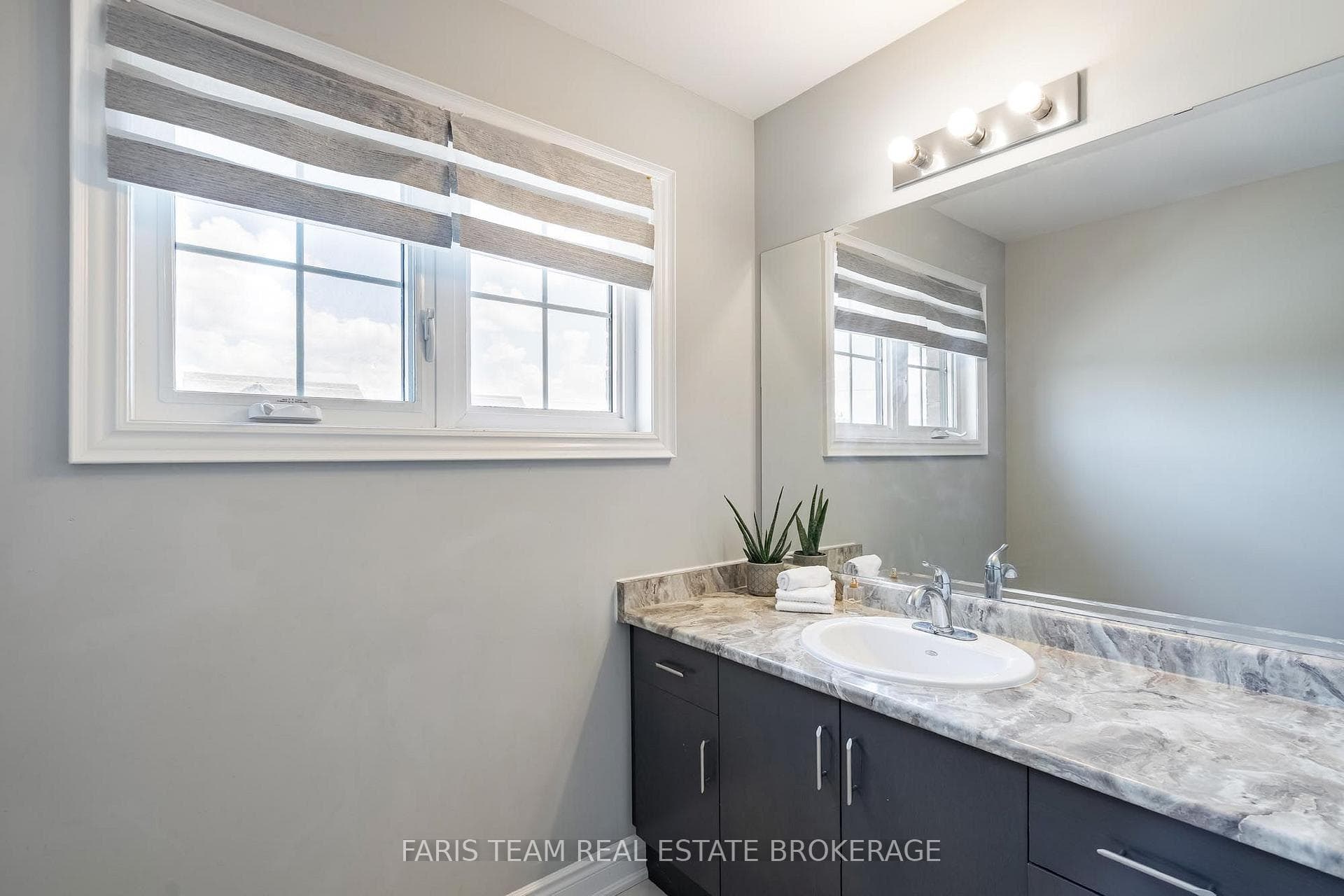 236 Eighth Avenue photo 23