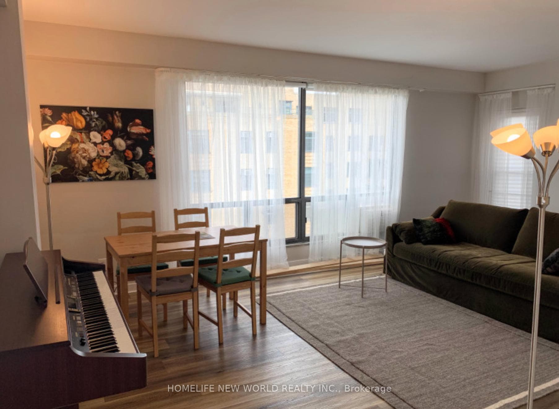 740 Eglinton Avenue Unit 607 photo 3