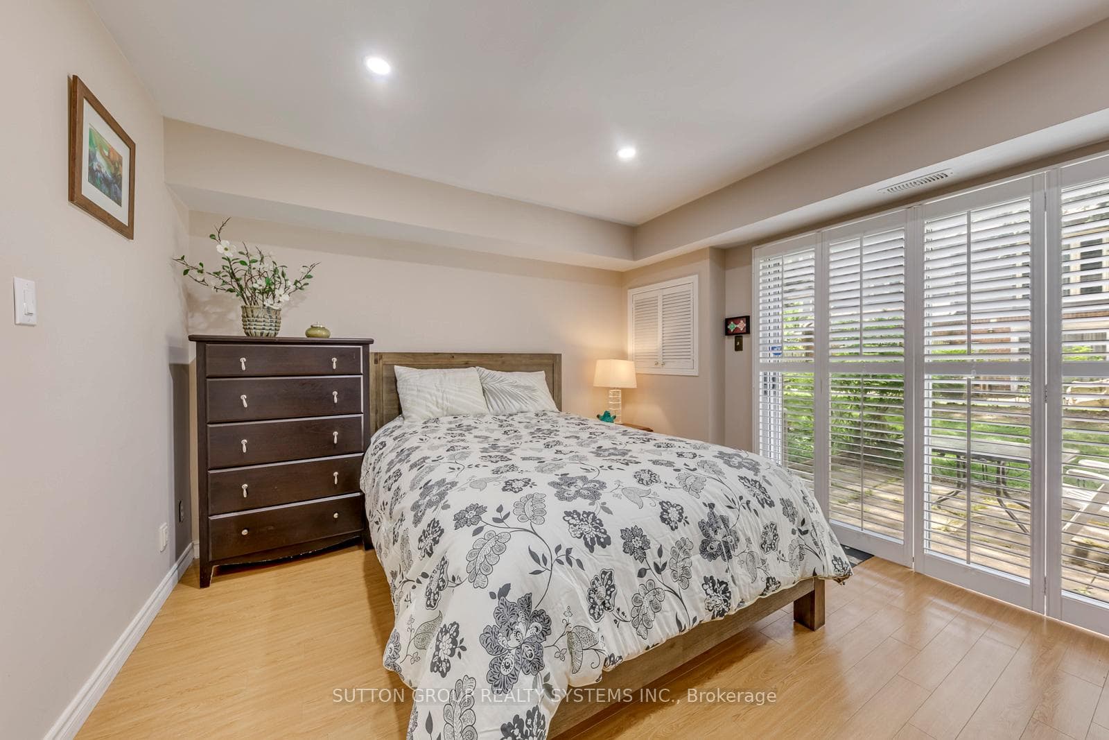 460 Bristol Road Unit 9 photo 5