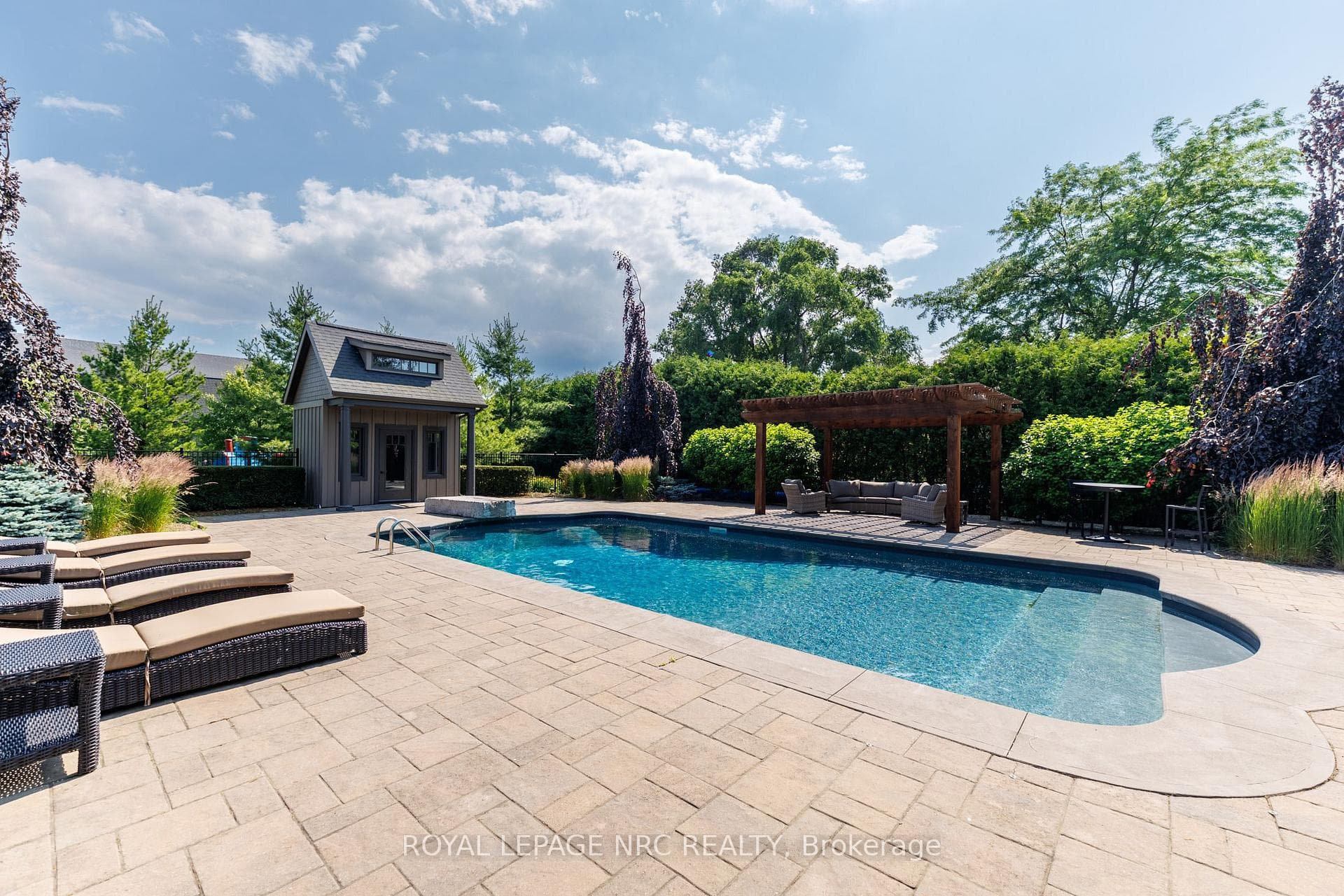 1234 Lakeshore Road photo 43