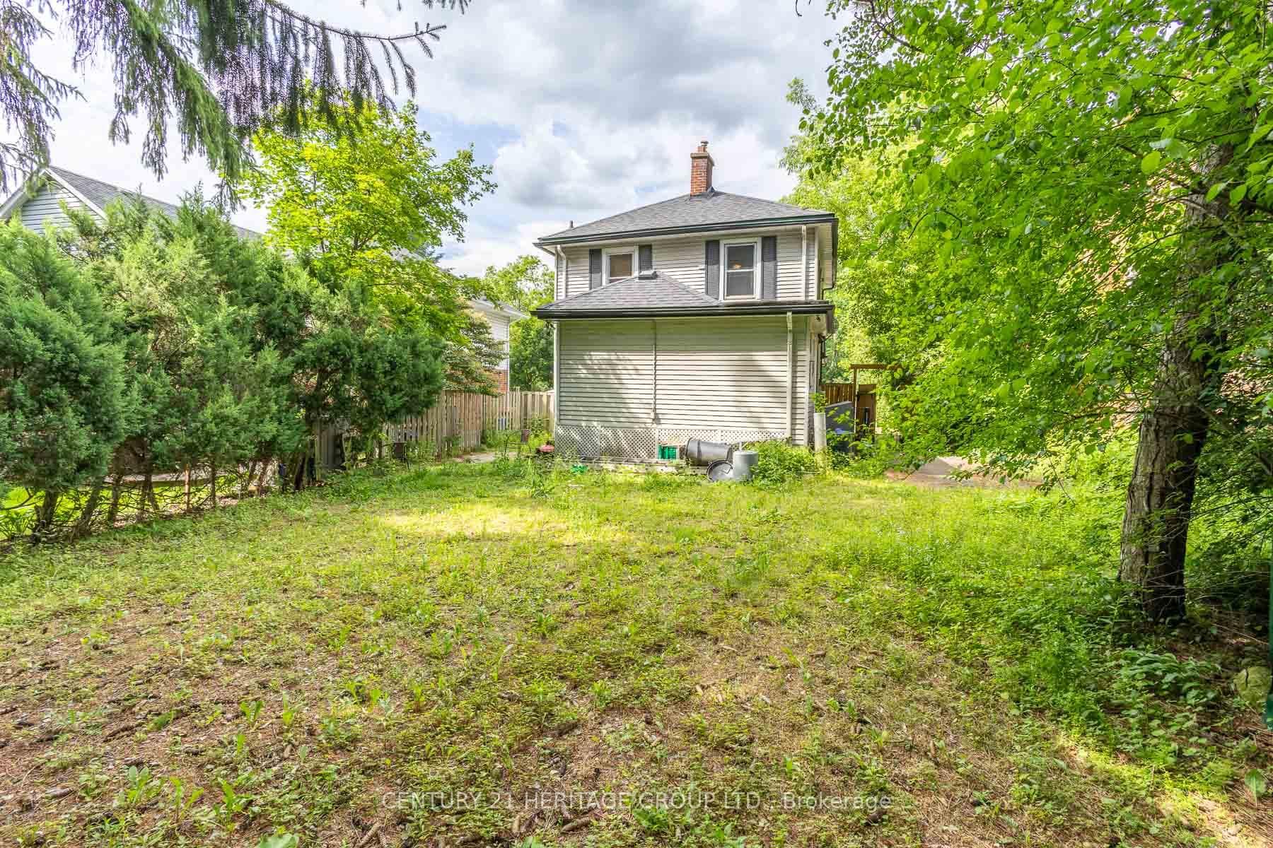 32 Rousseaux Street photo 31