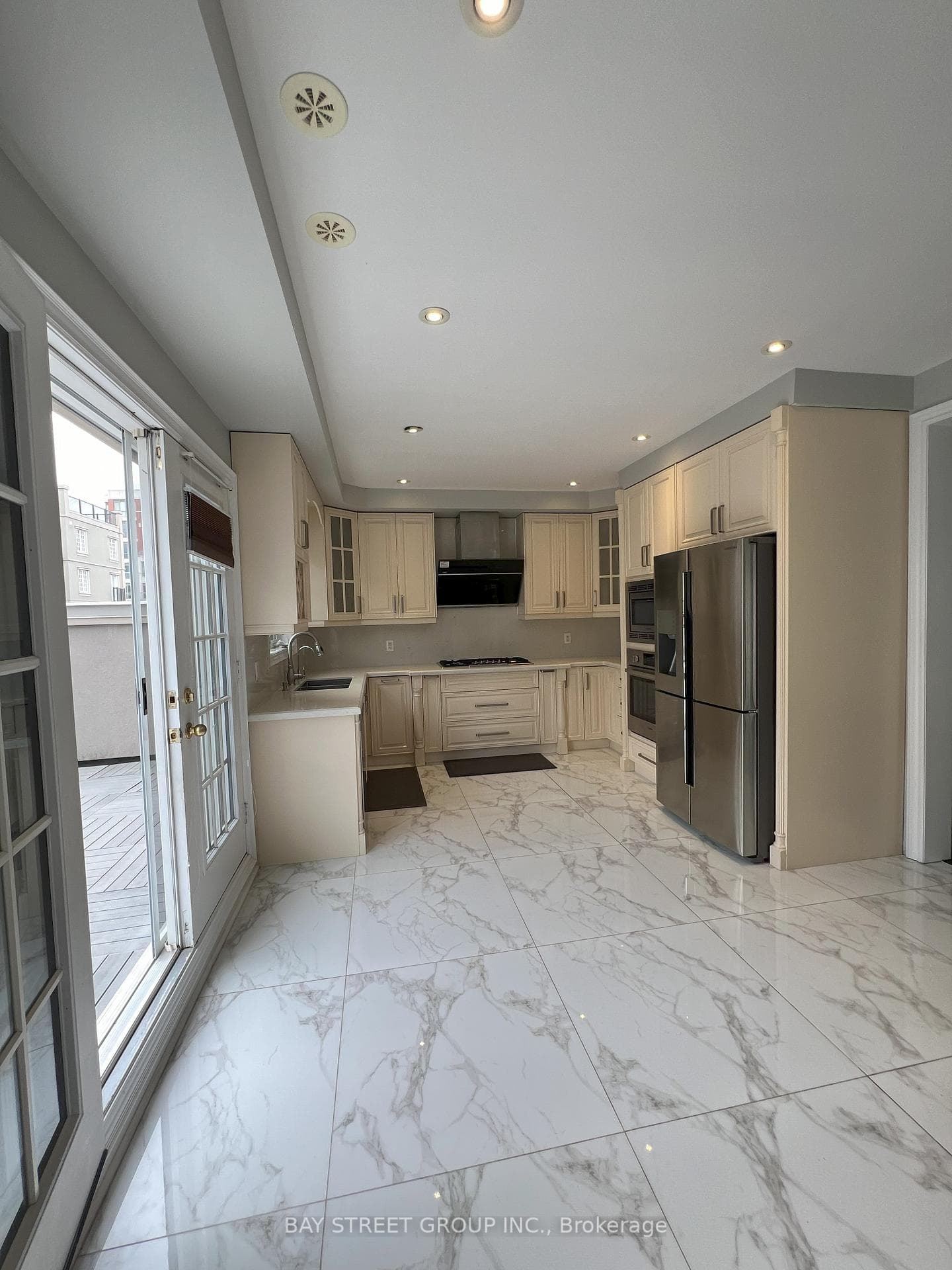 15 Lord Durham Road photo 4