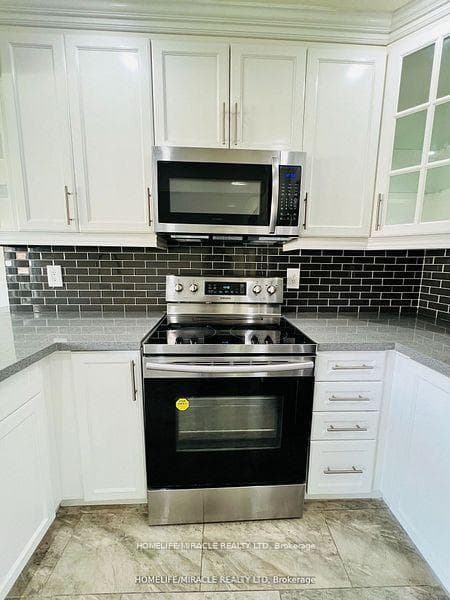 50 Blackwell Avenue Unit 11 photo 3