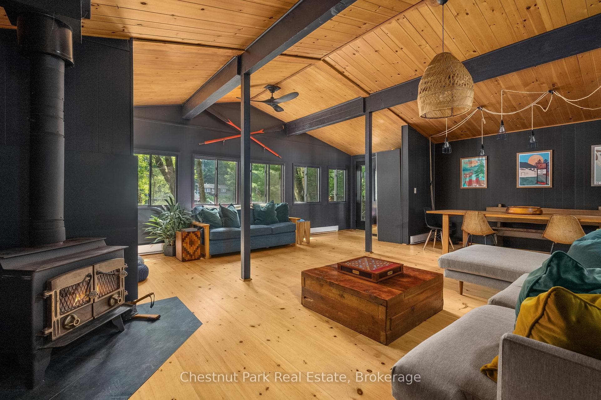 1071 STRACHAN POINT Road photo 5