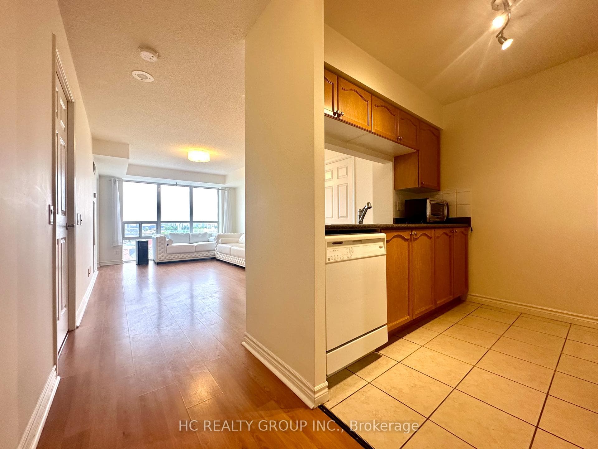 18 Mondeo Drive Unit 635 photo 9