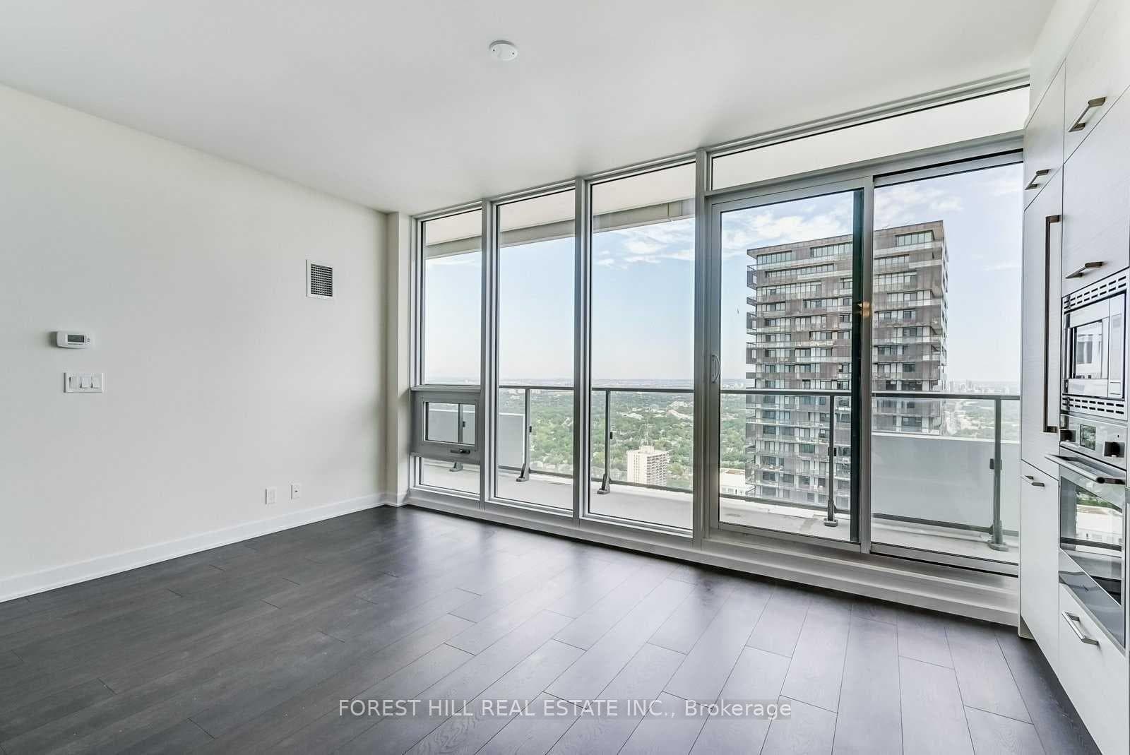 2221 Yonge Street Unit 5806 photo 15